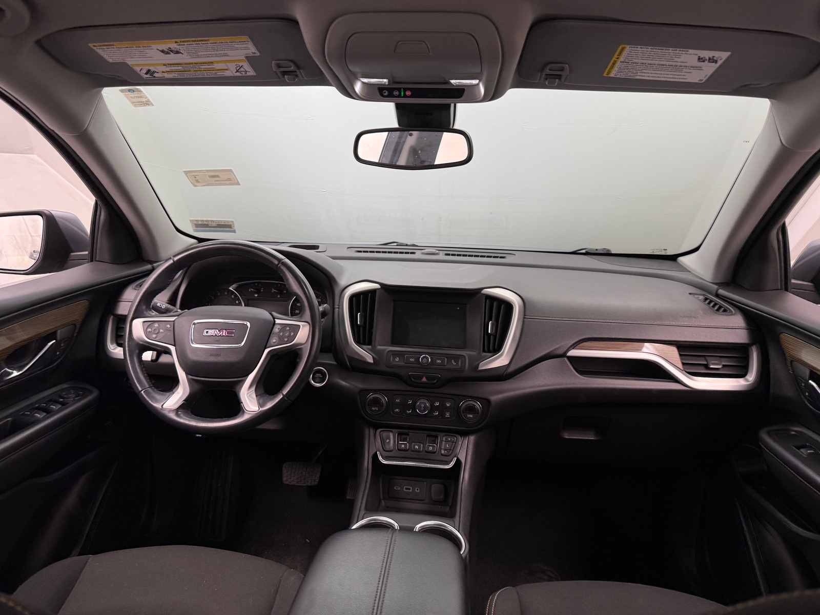 Thumbnail: 2020 GMC Terrain - 3