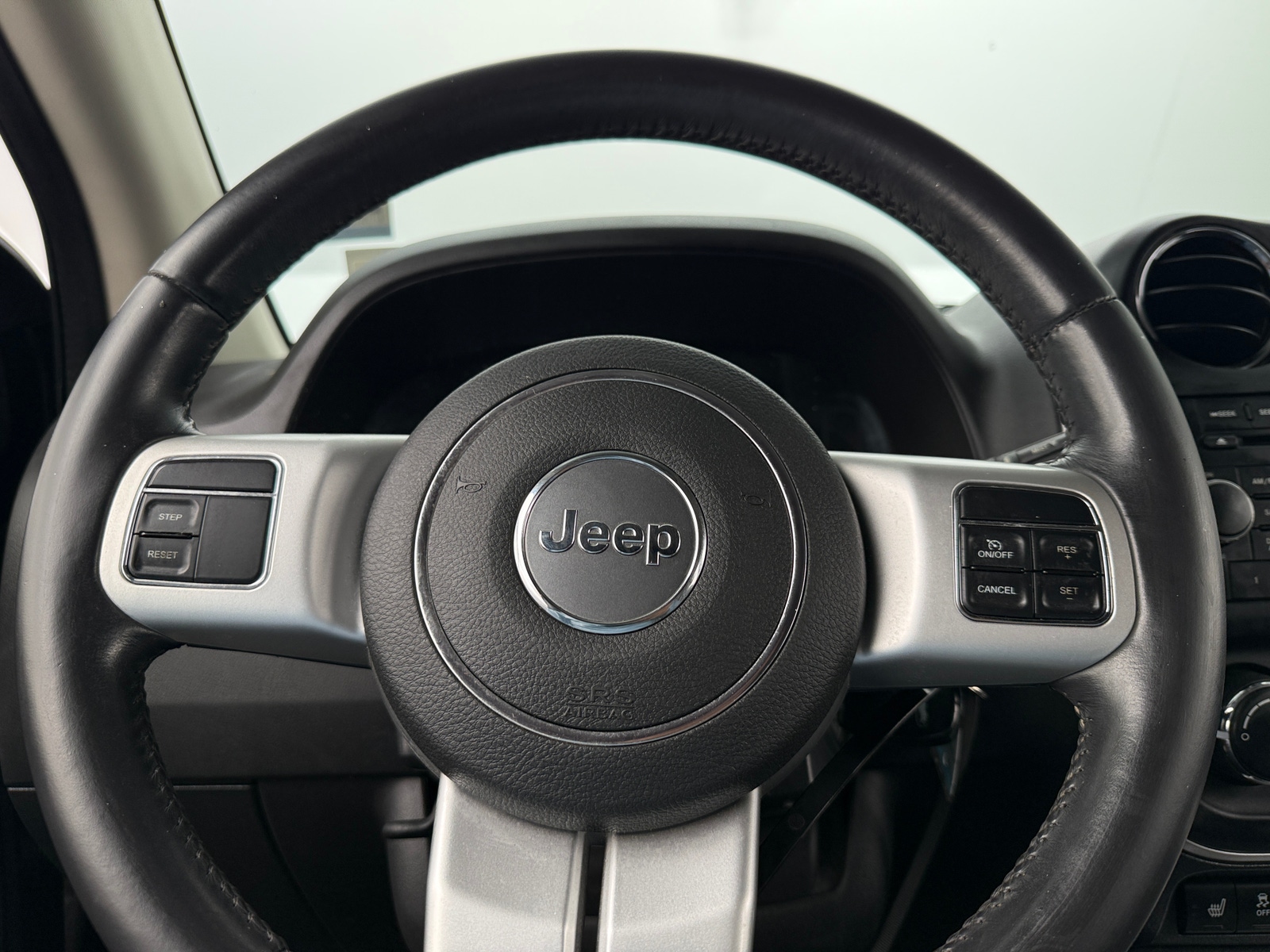 Thumbnail: 2015 Jeep Compass - 4