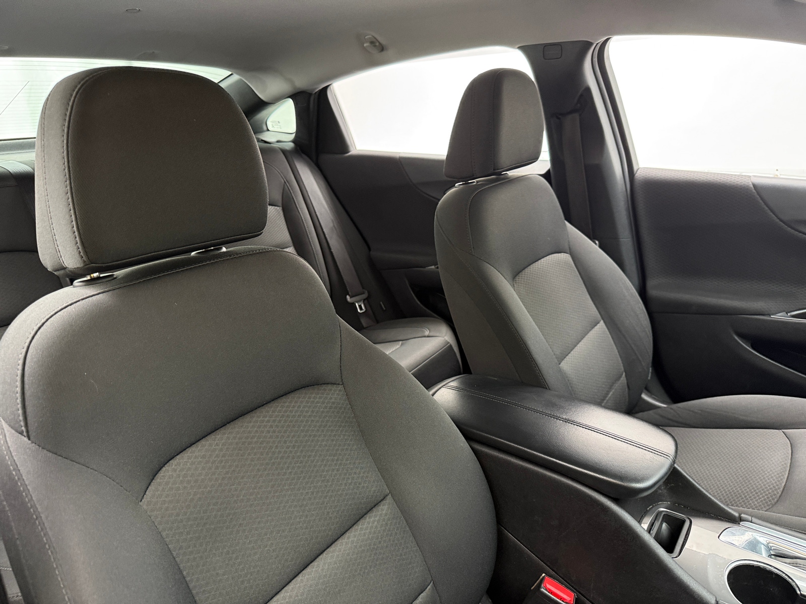 Thumbnail: 2016 Chevrolet Malibu - 2