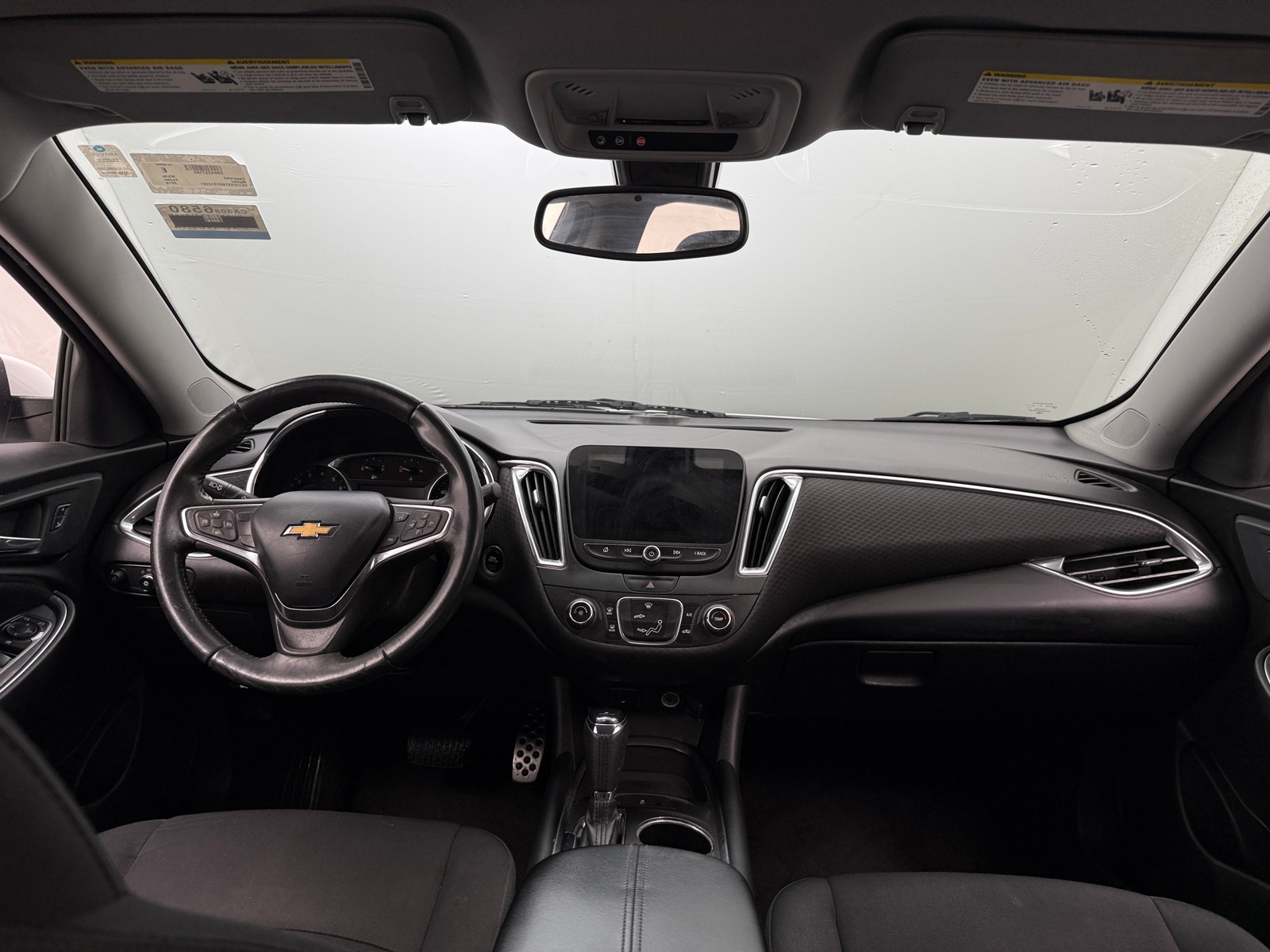 Thumbnail: 2016 Chevrolet Malibu - 3