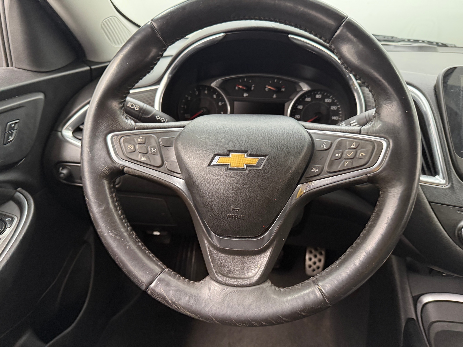 Thumbnail: 2016 Chevrolet Malibu - 5