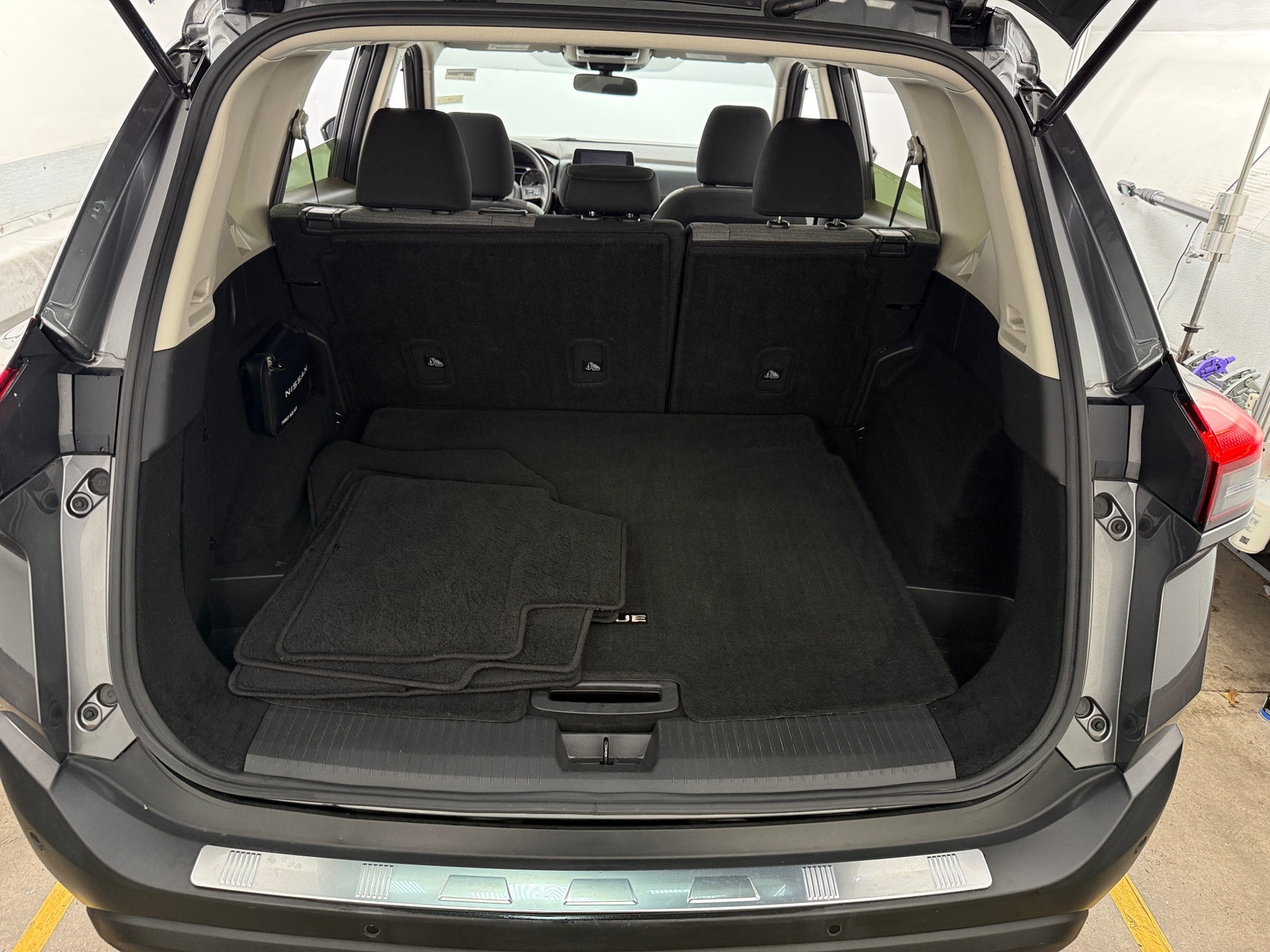 Thumbnail: 2023 Nissan Rogue - 7