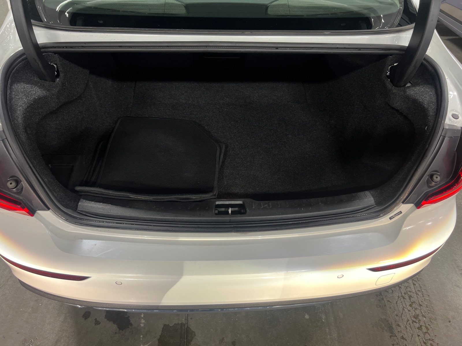 Thumbnail: 2021 Volvo S60 - 6