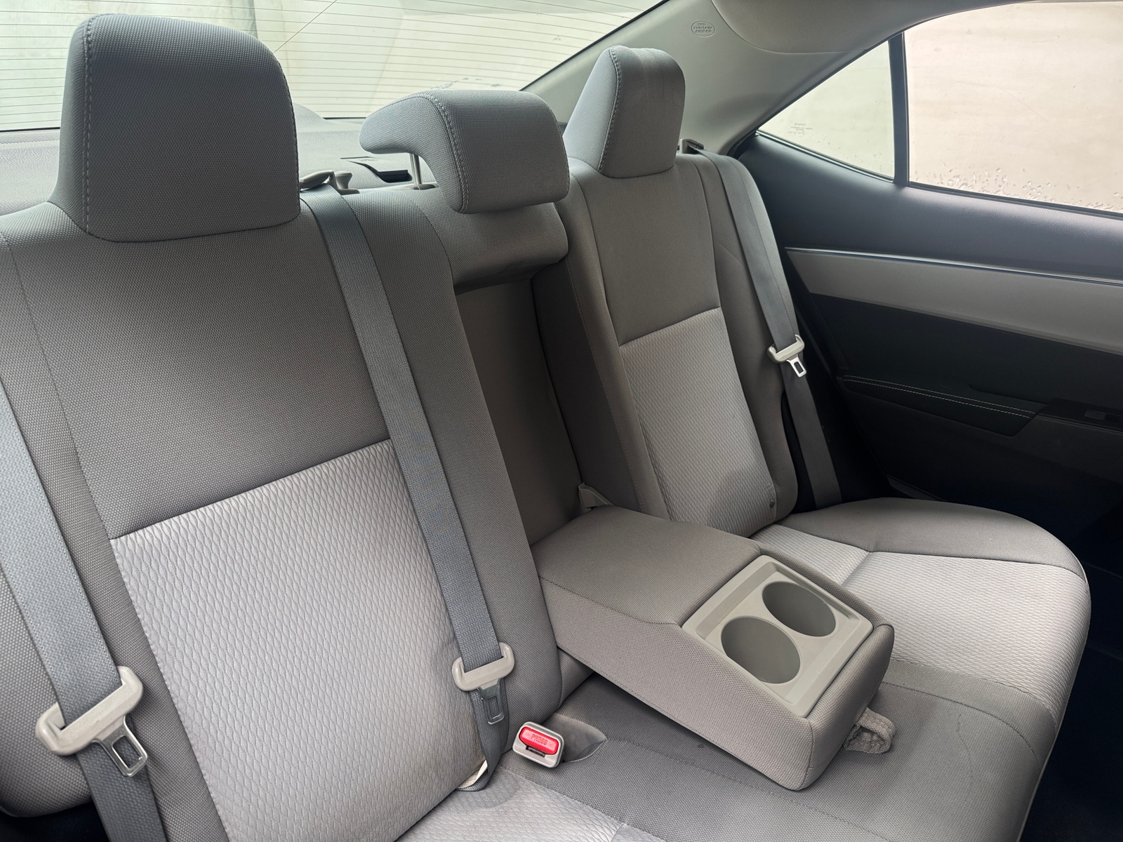 Thumbnail: 2015 Toyota Corolla - 6