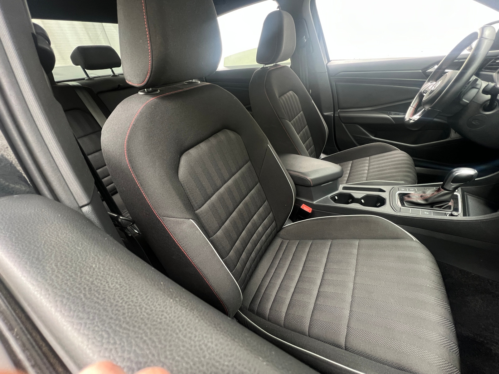 Thumbnail: 2020 Volkswagen Jetta - 2