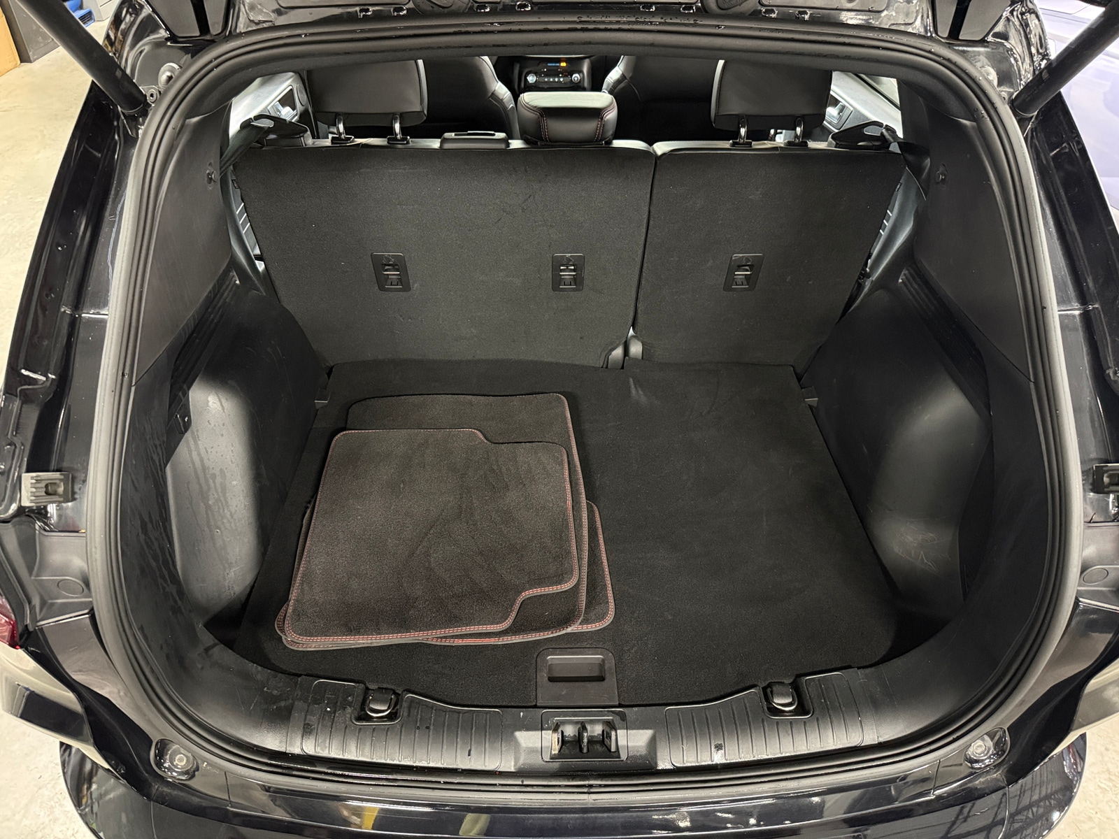 Thumbnail: 2023 Ford Escape - 7