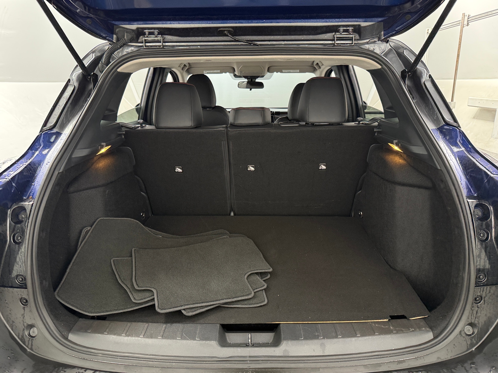 Thumbnail: 2025 Nissan Kicks - 6