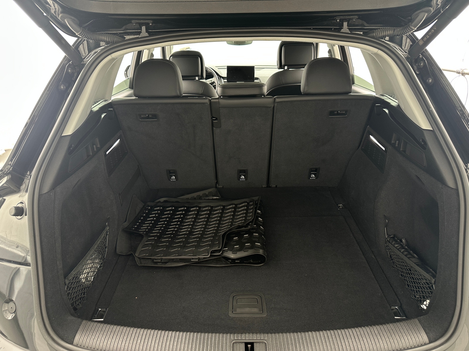 Thumbnail: 2023 Audi Q5 - 6