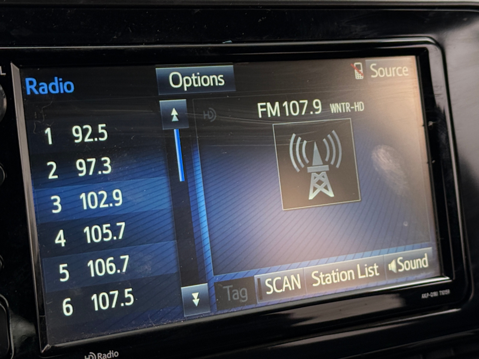 Thumbnail: 2018 Toyota C-HR - 4