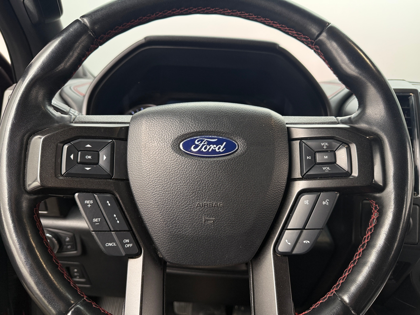 Thumbnail: 2019 Ford Expedition - 4