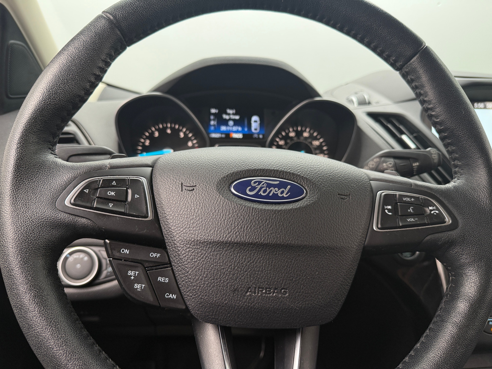 Thumbnail: 2017 Ford Escape - 4