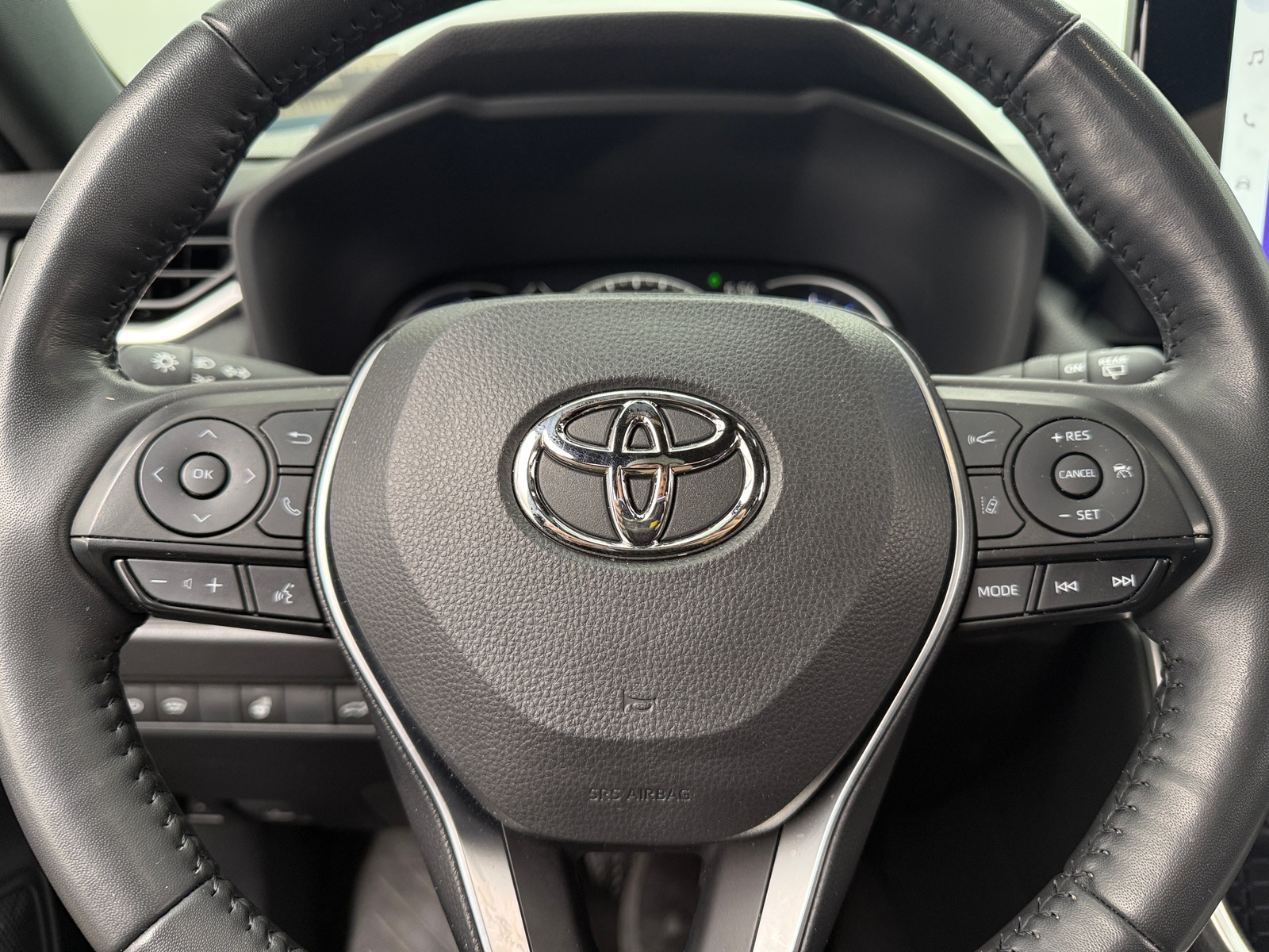 Thumbnail: 2023 Toyota RAV4 - 4