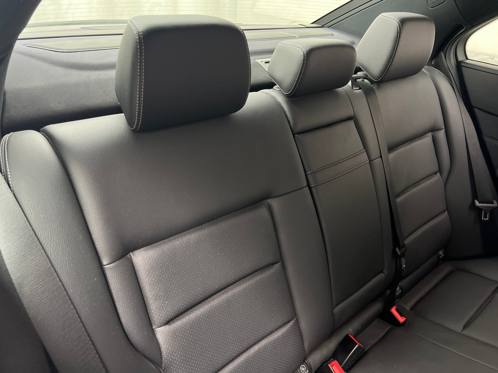 Thumbnail: 2016 Mercedes-Benz E-Class - 5