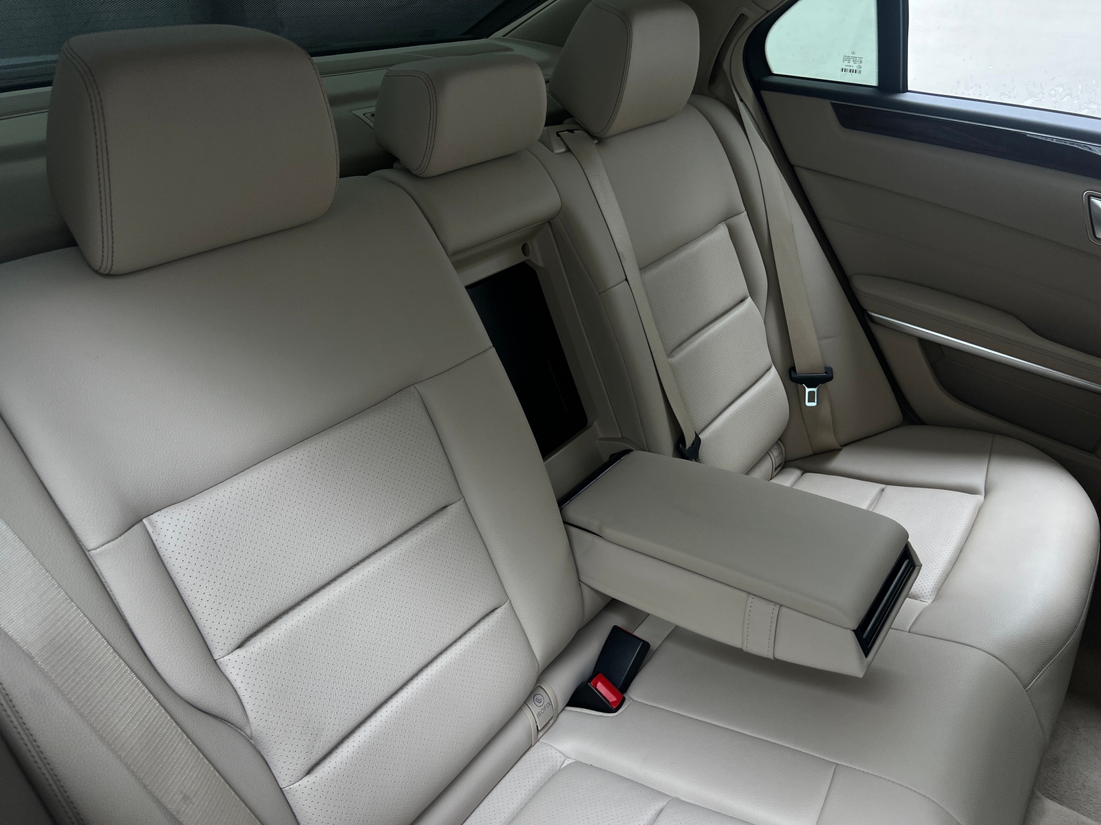 Thumbnail: 2014 Mercedes-Benz E-Class - 5