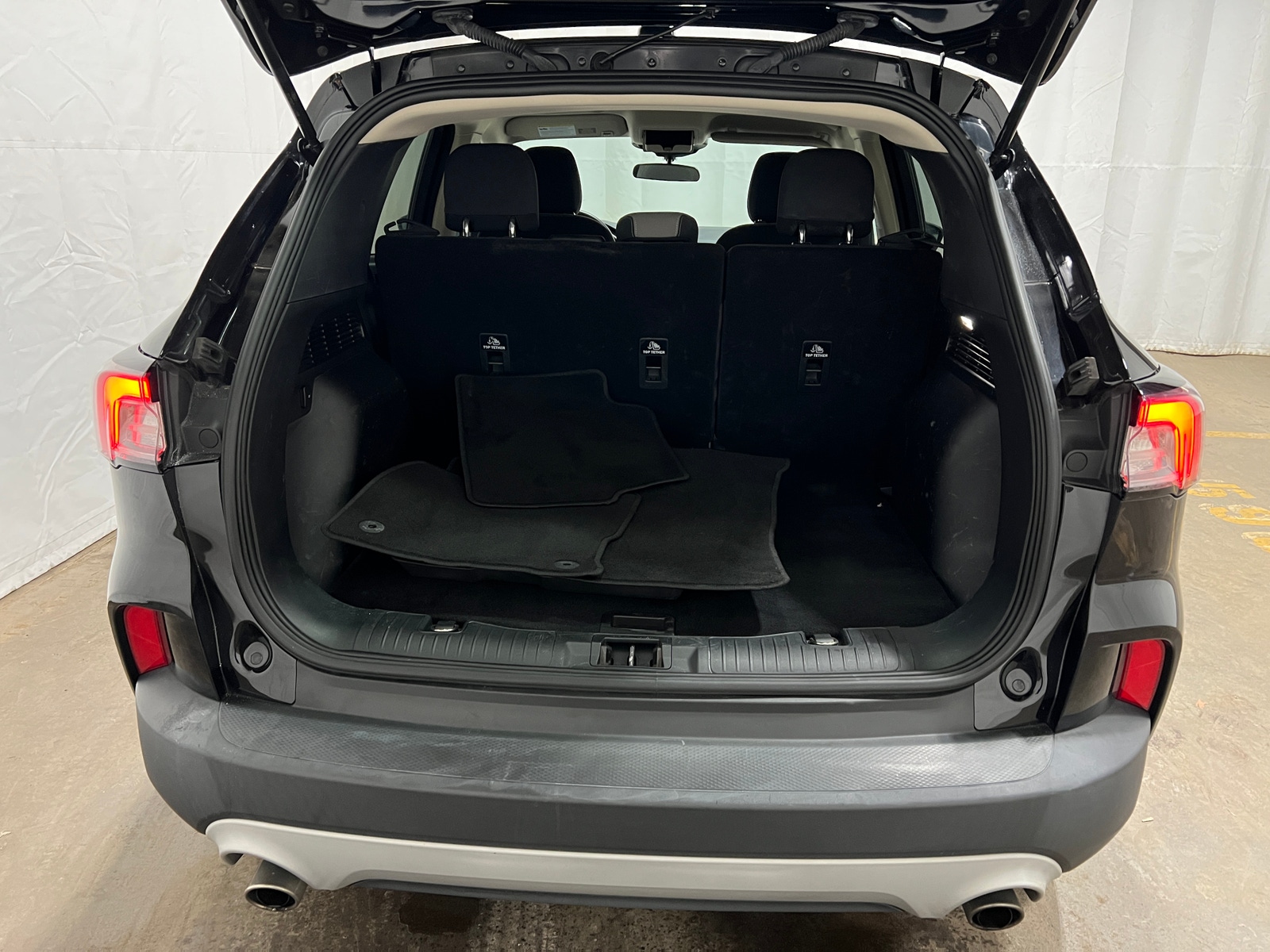 Thumbnail: 2020 Ford Escape - 7