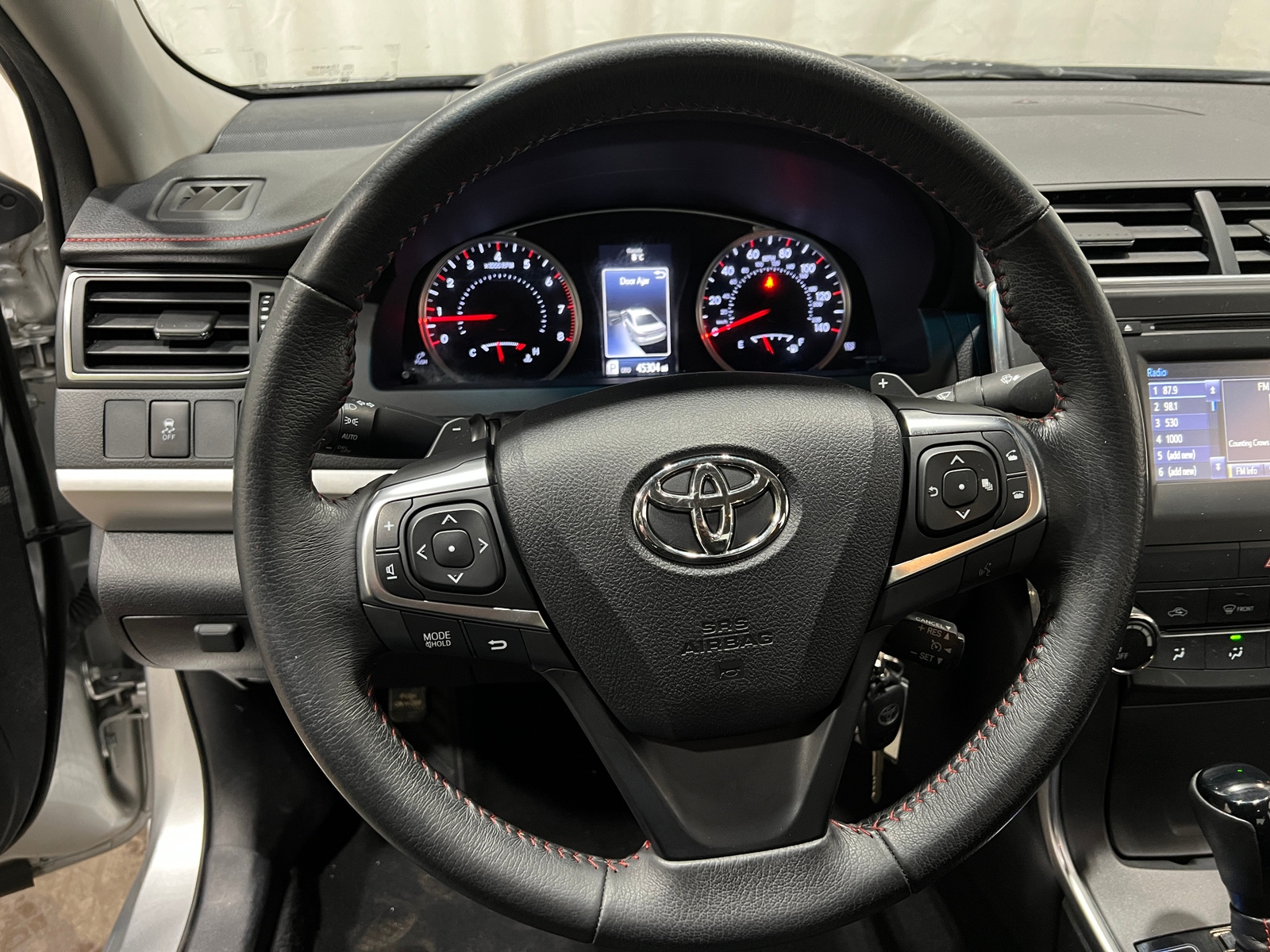 Thumbnail: 2017 Toyota Camry - 4