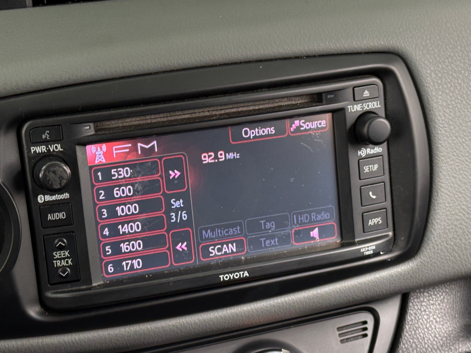 Thumbnail: 2015 Toyota Yaris - 4