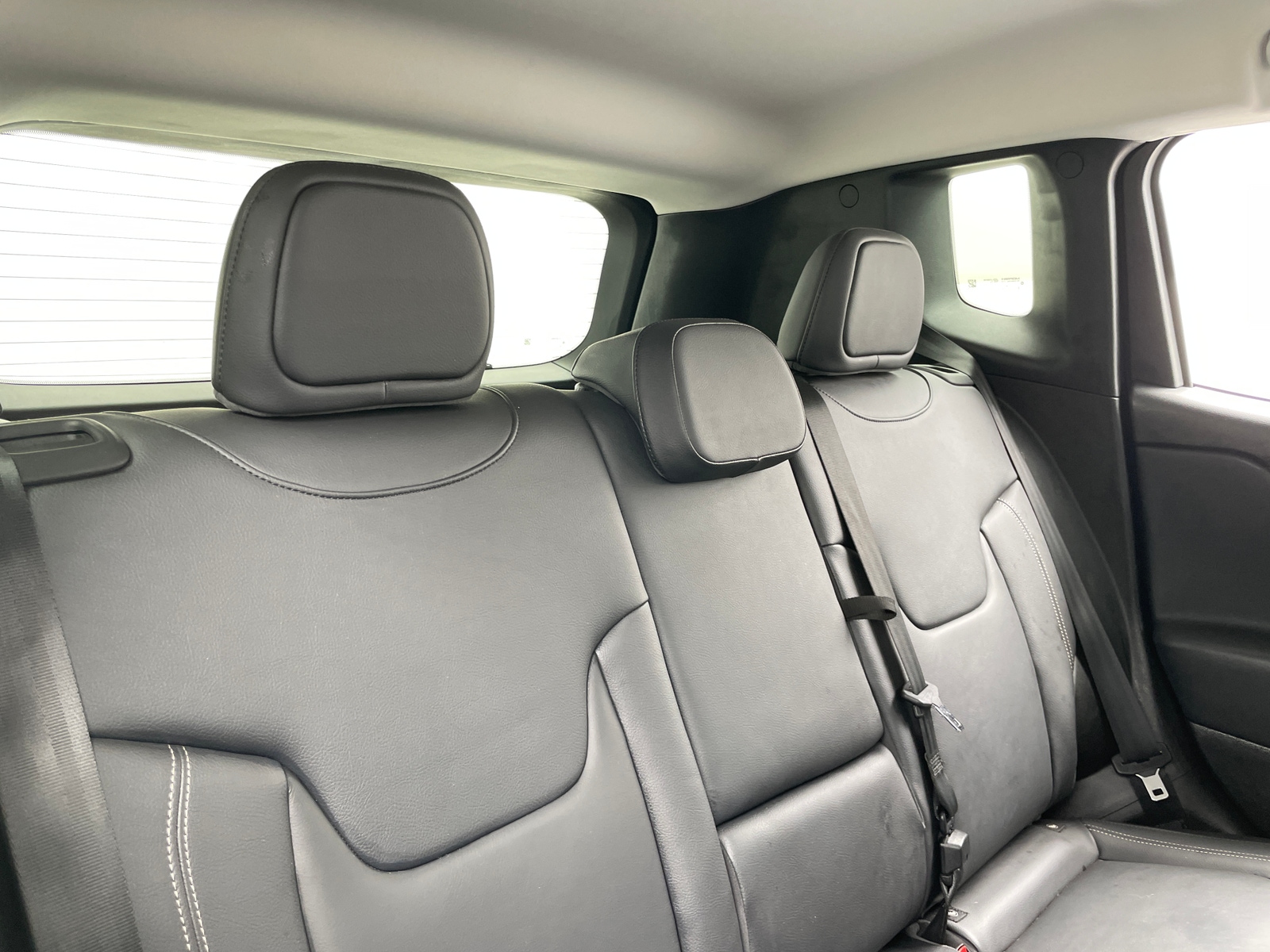 Thumbnail: 2017 Jeep Renegade - 5