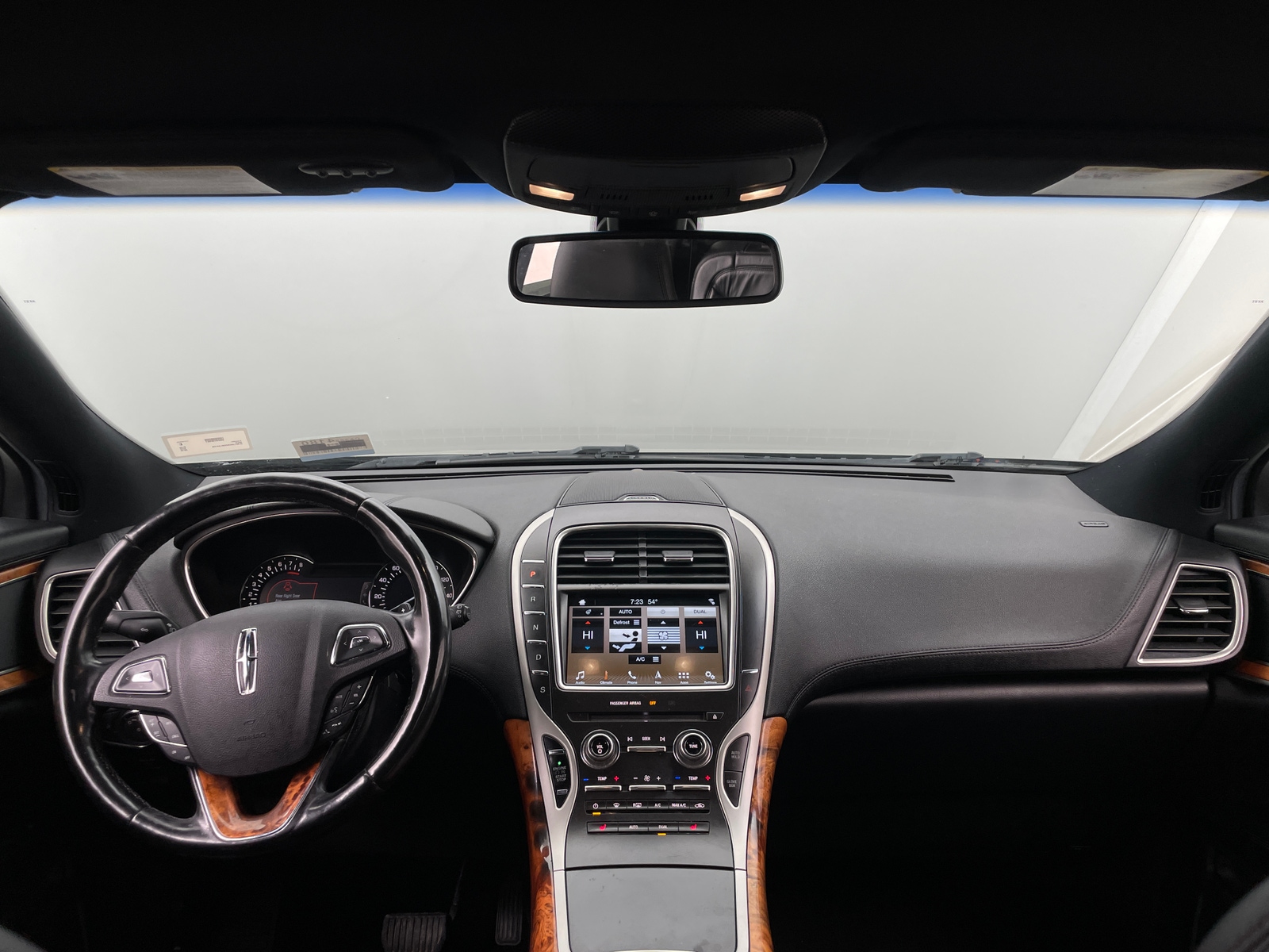 Thumbnail: 2016 Lincoln MKX - 2