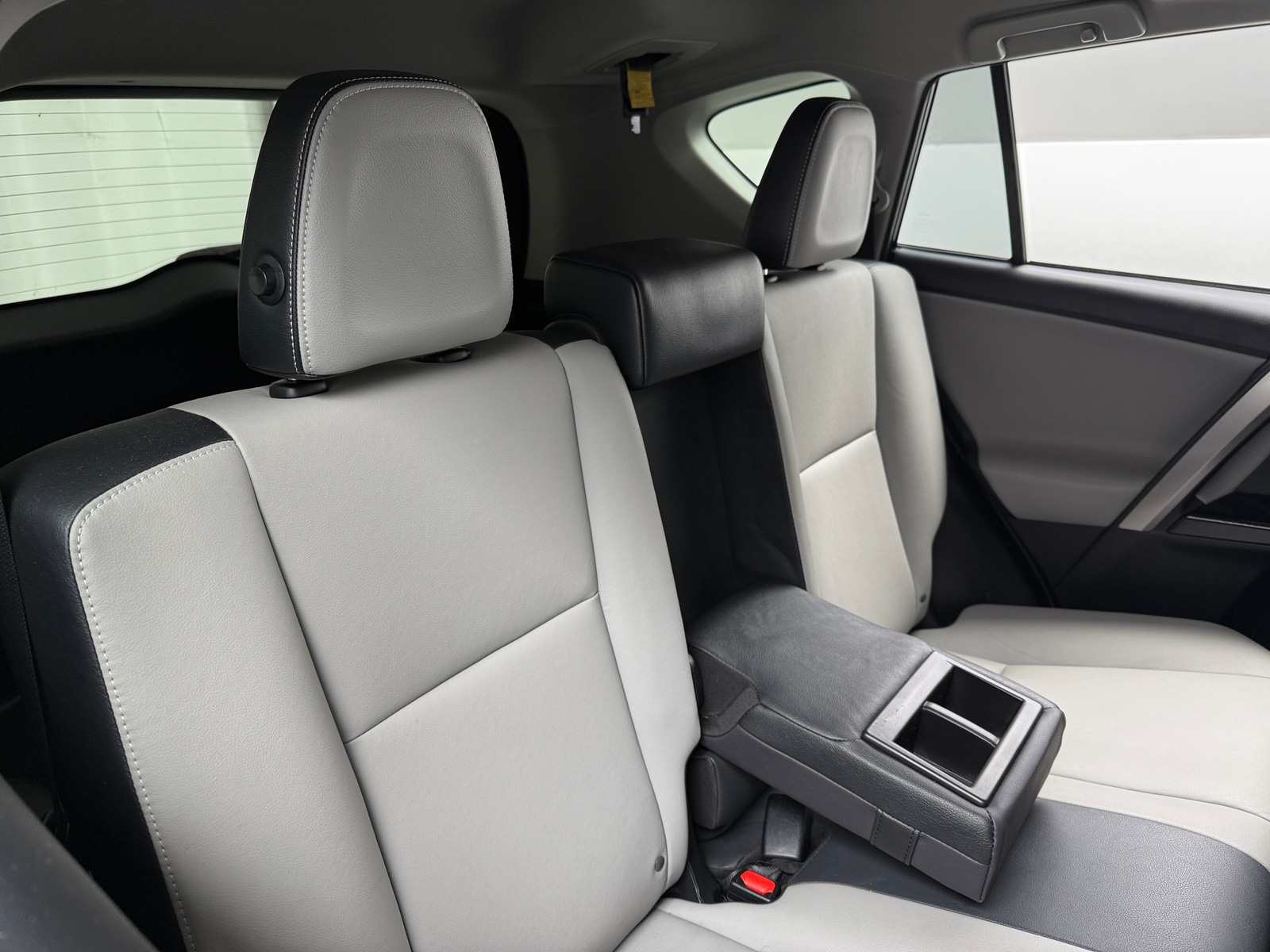 Thumbnail: 2018 Toyota RAV4 - 5