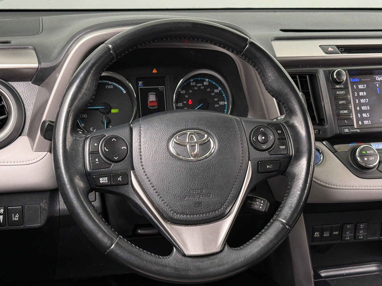 Thumbnail: 2018 Toyota RAV4 - 4