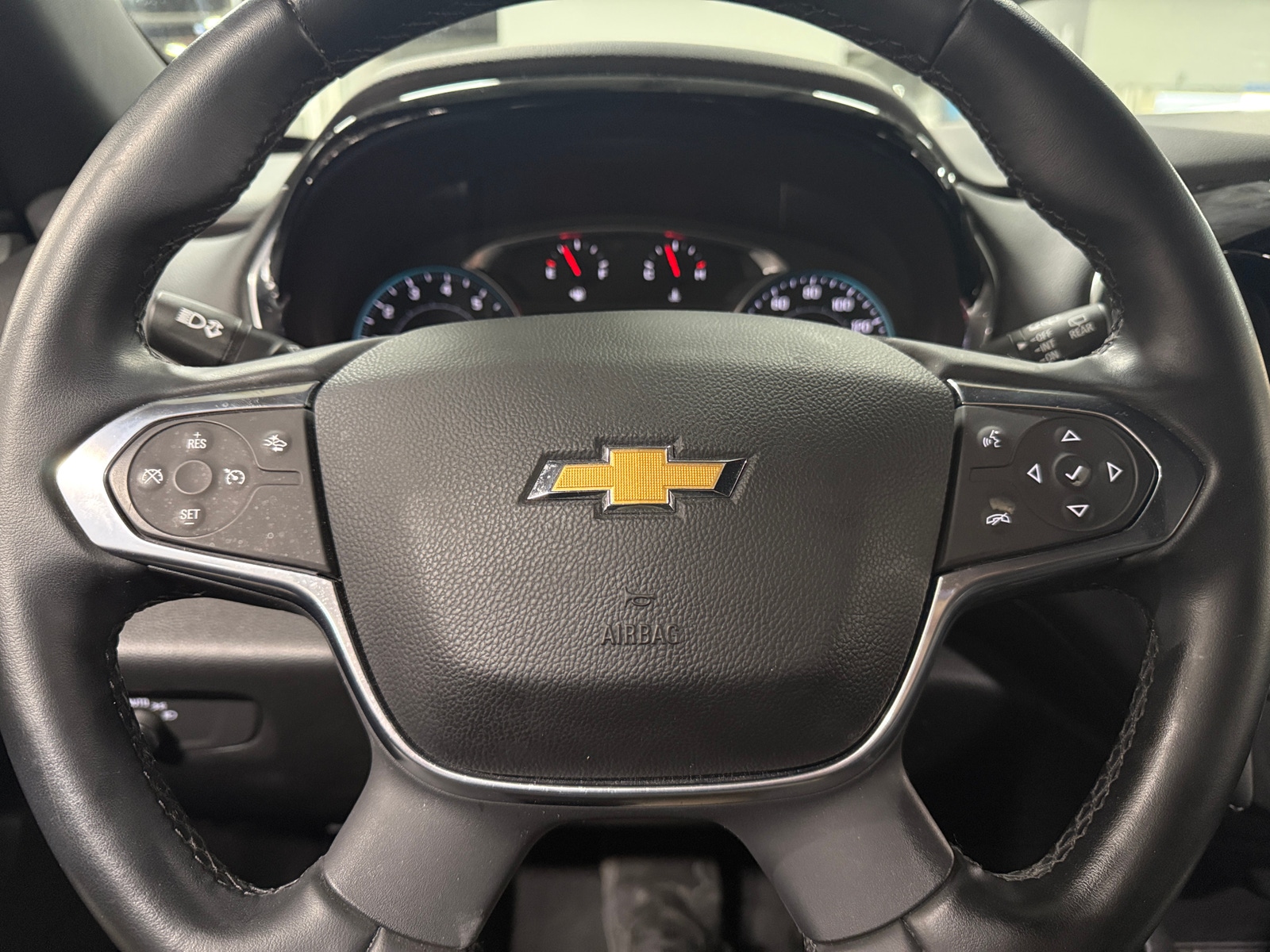 Thumbnail: 2023 Chevrolet Traverse - 5