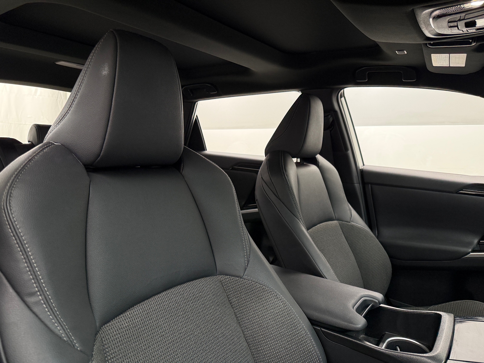 Thumbnail: 2024 Toyota bZ4X - 2