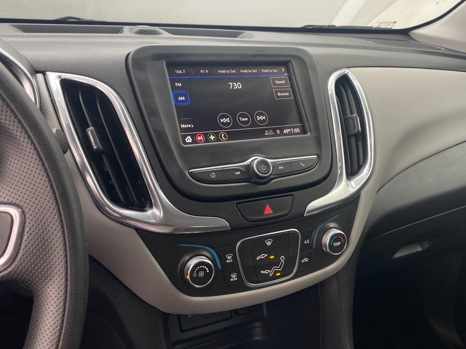 Thumbnail: 2020 Chevrolet Equinox - 4