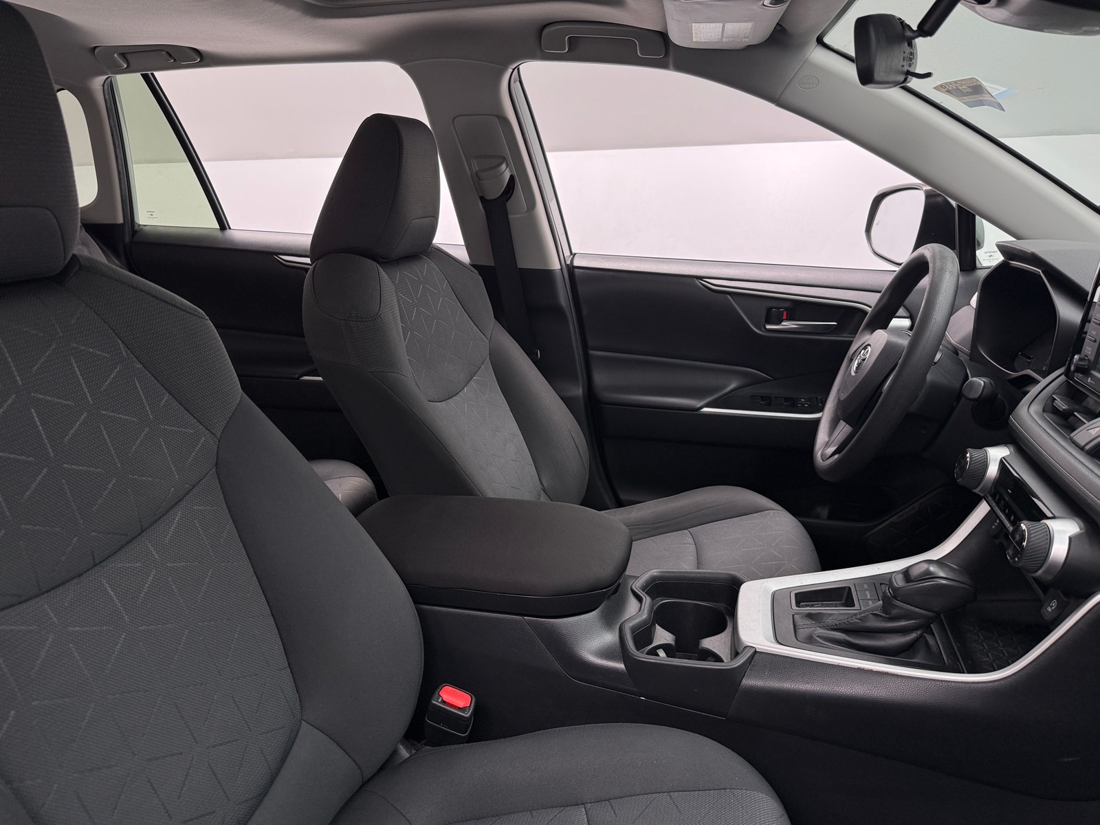 Thumbnail: 2020 Toyota RAV4 - 2