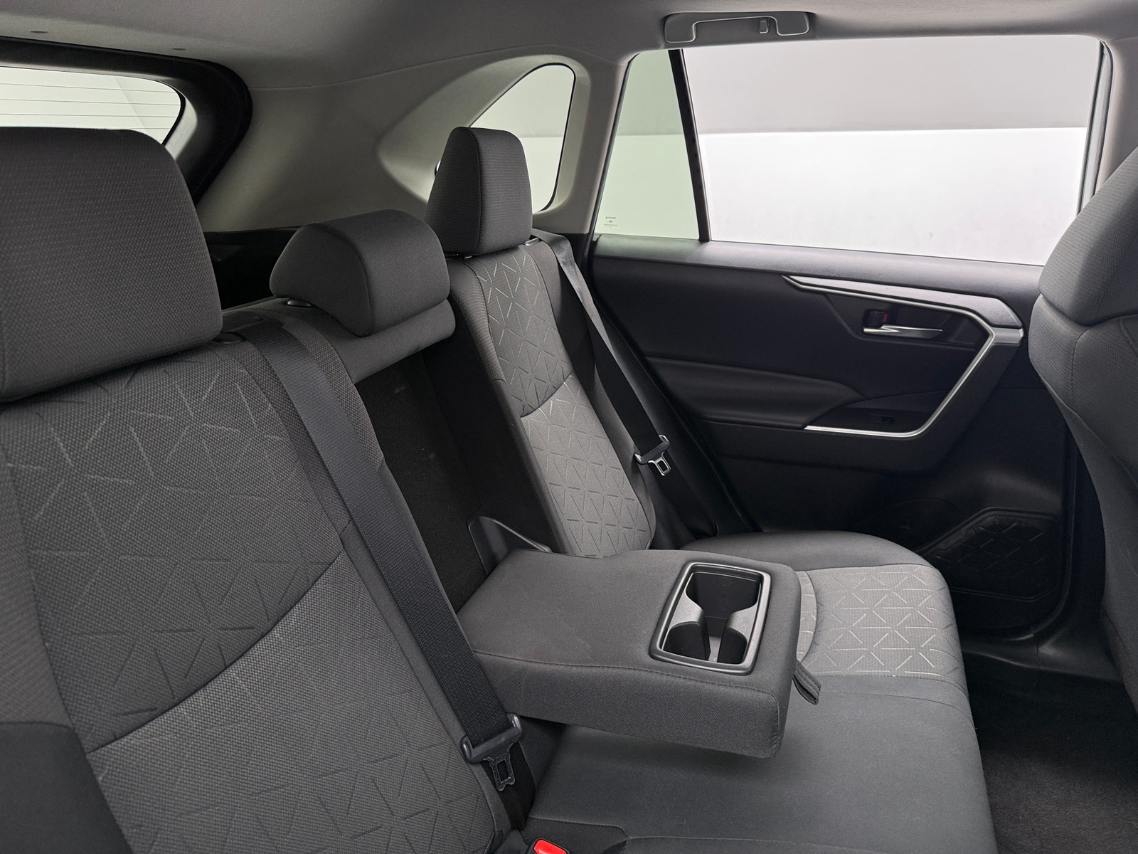 Thumbnail: 2020 Toyota RAV4 - 6