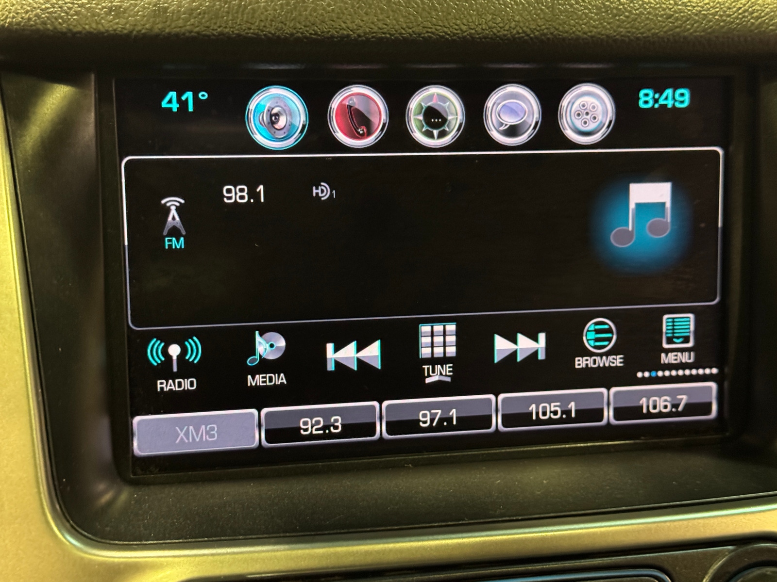 Thumbnail: 2016 Chevrolet Tahoe - 3