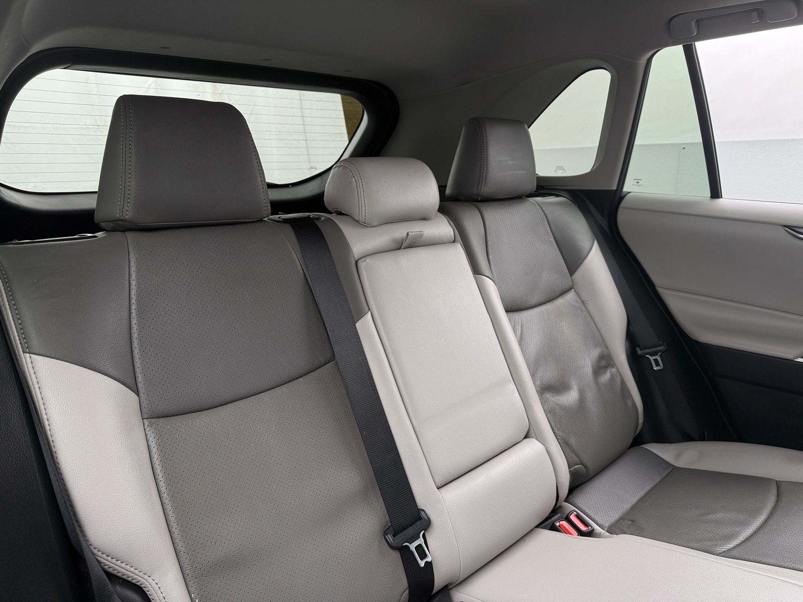 Thumbnail: 2019 Toyota RAV4 - 6