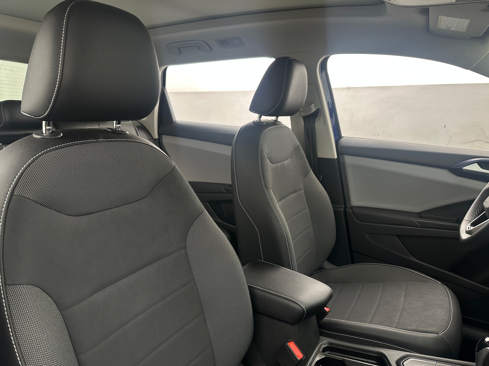 Thumbnail: 2022 Volkswagen Taos - 2