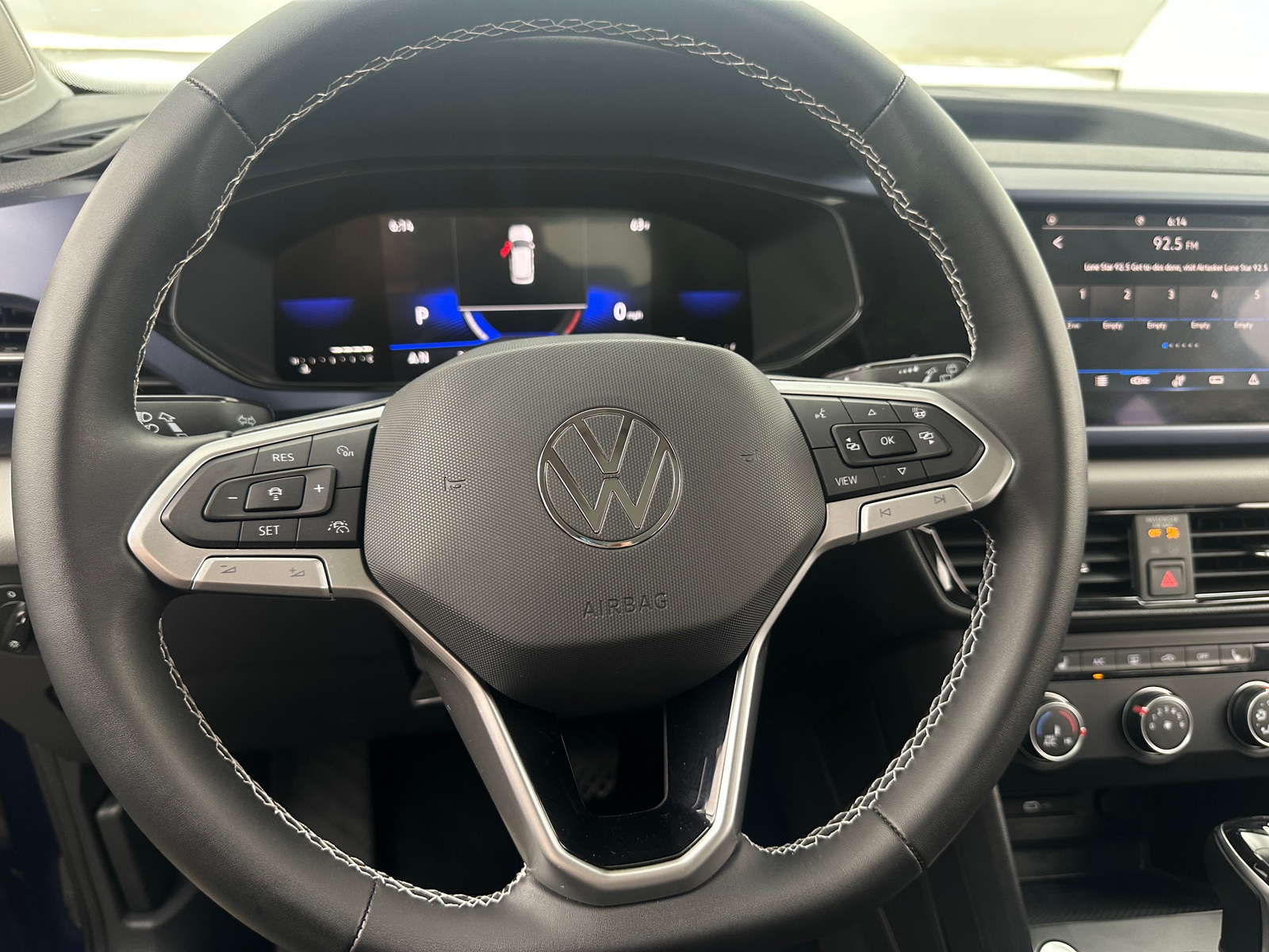 Thumbnail: 2022 Volkswagen Taos - 5