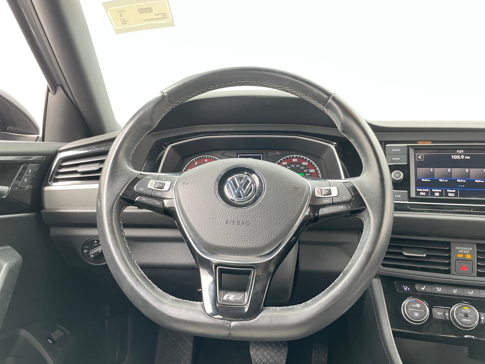 Thumbnail: 2019 Volkswagen Jetta - 4