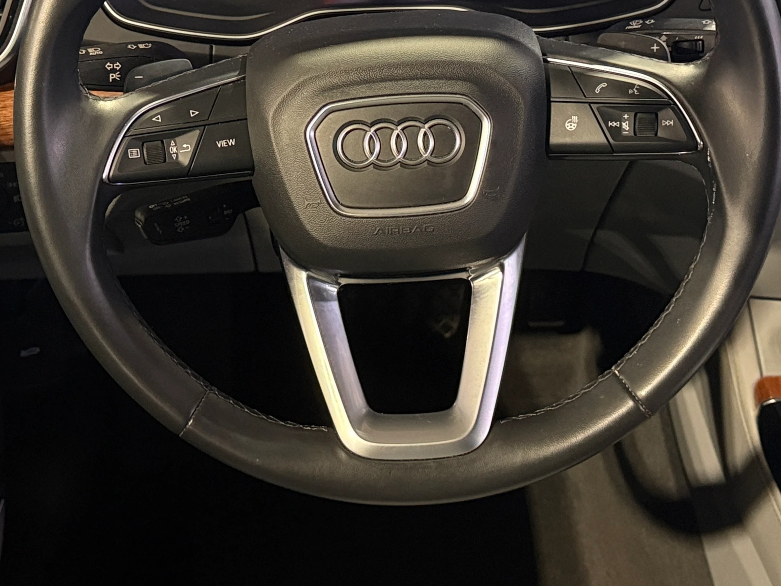 Thumbnail: 2023 Audi Q5 - 4