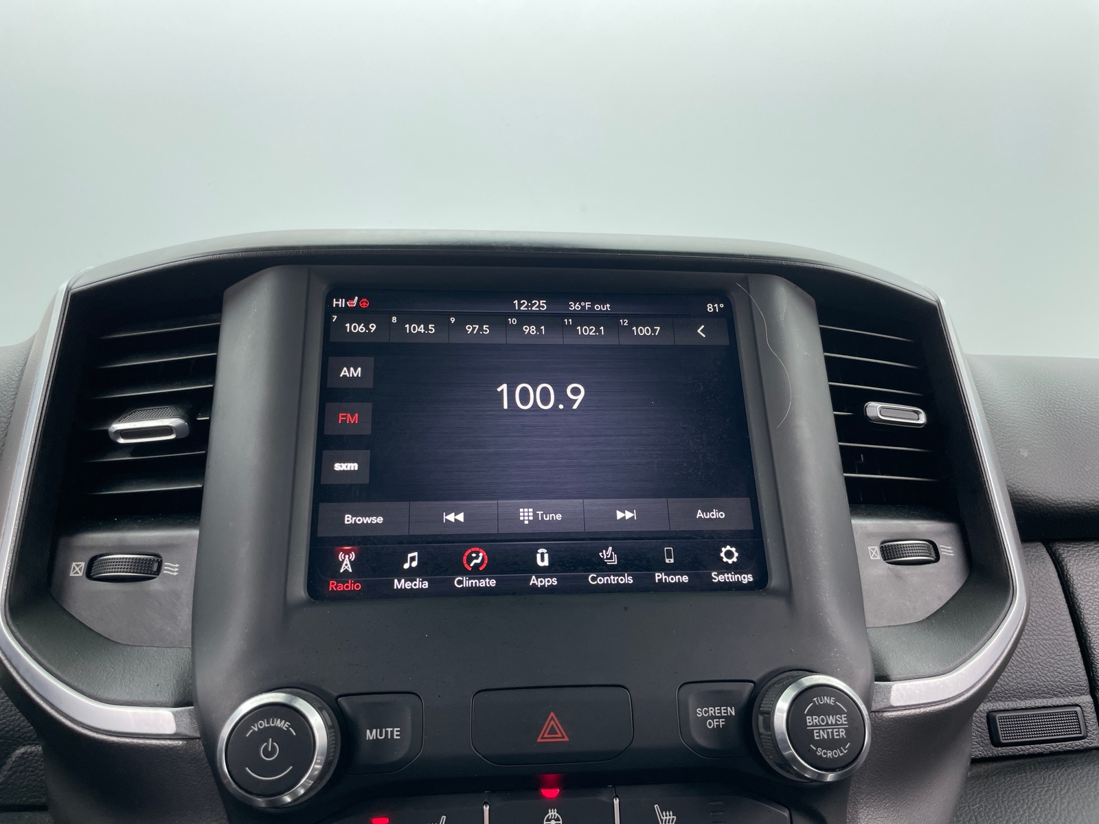 Thumbnail: 2019 RAM 1500 - 4