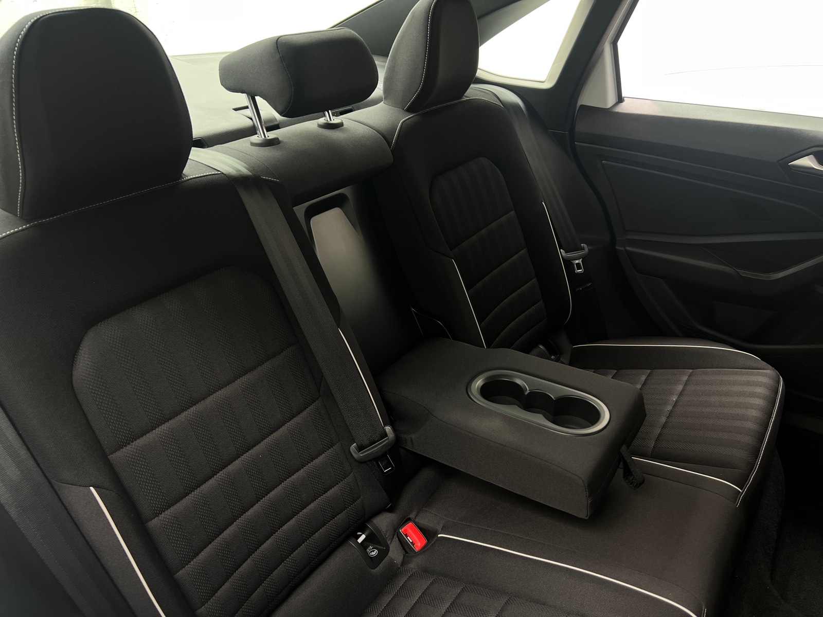 Thumbnail: 2023 Volkswagen Jetta - 6