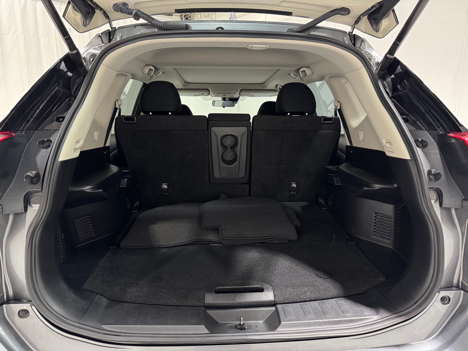 Thumbnail: 2020 Nissan Rogue - 7