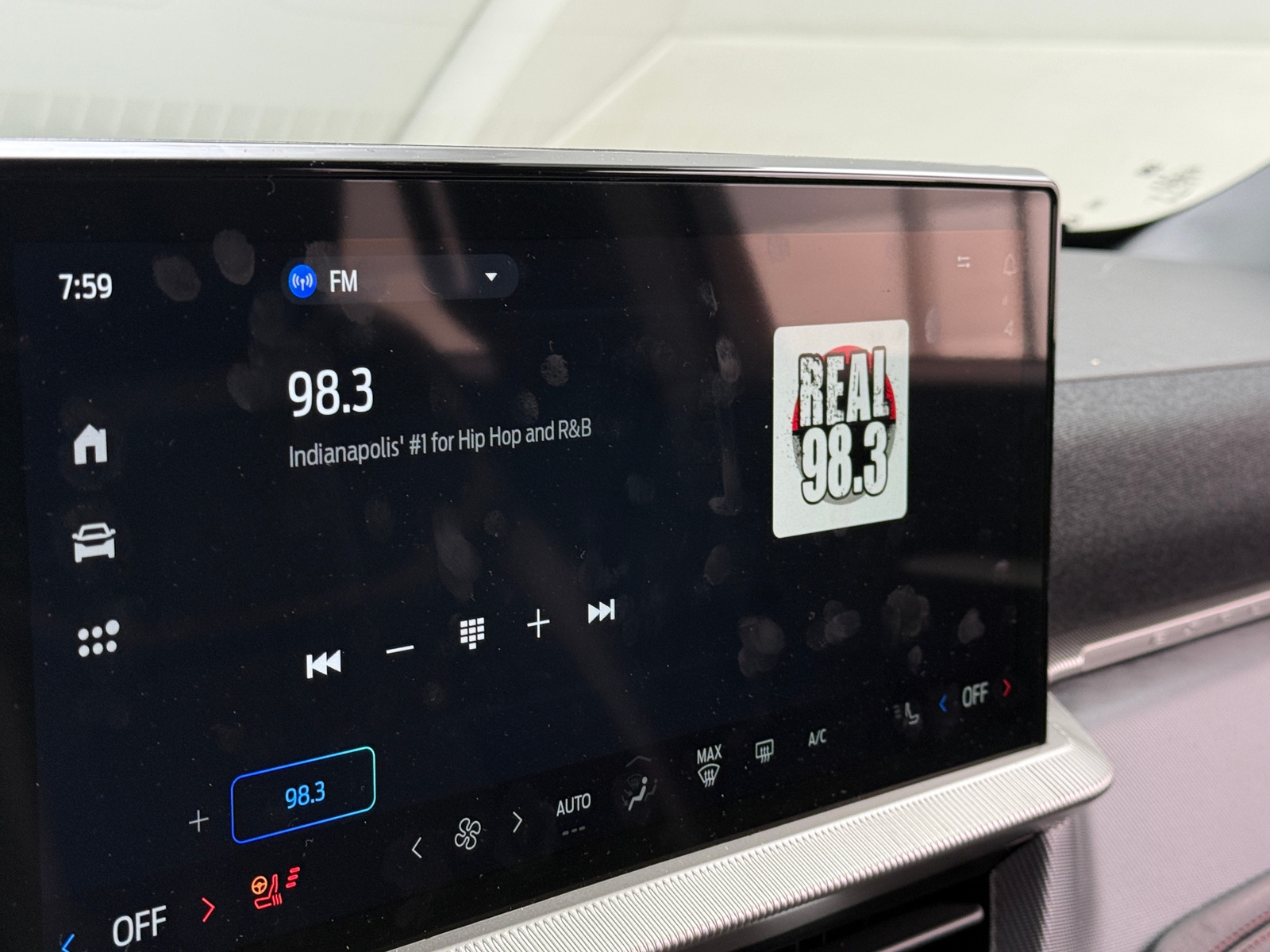 Thumbnail: 2025 Ford Explorer - 3