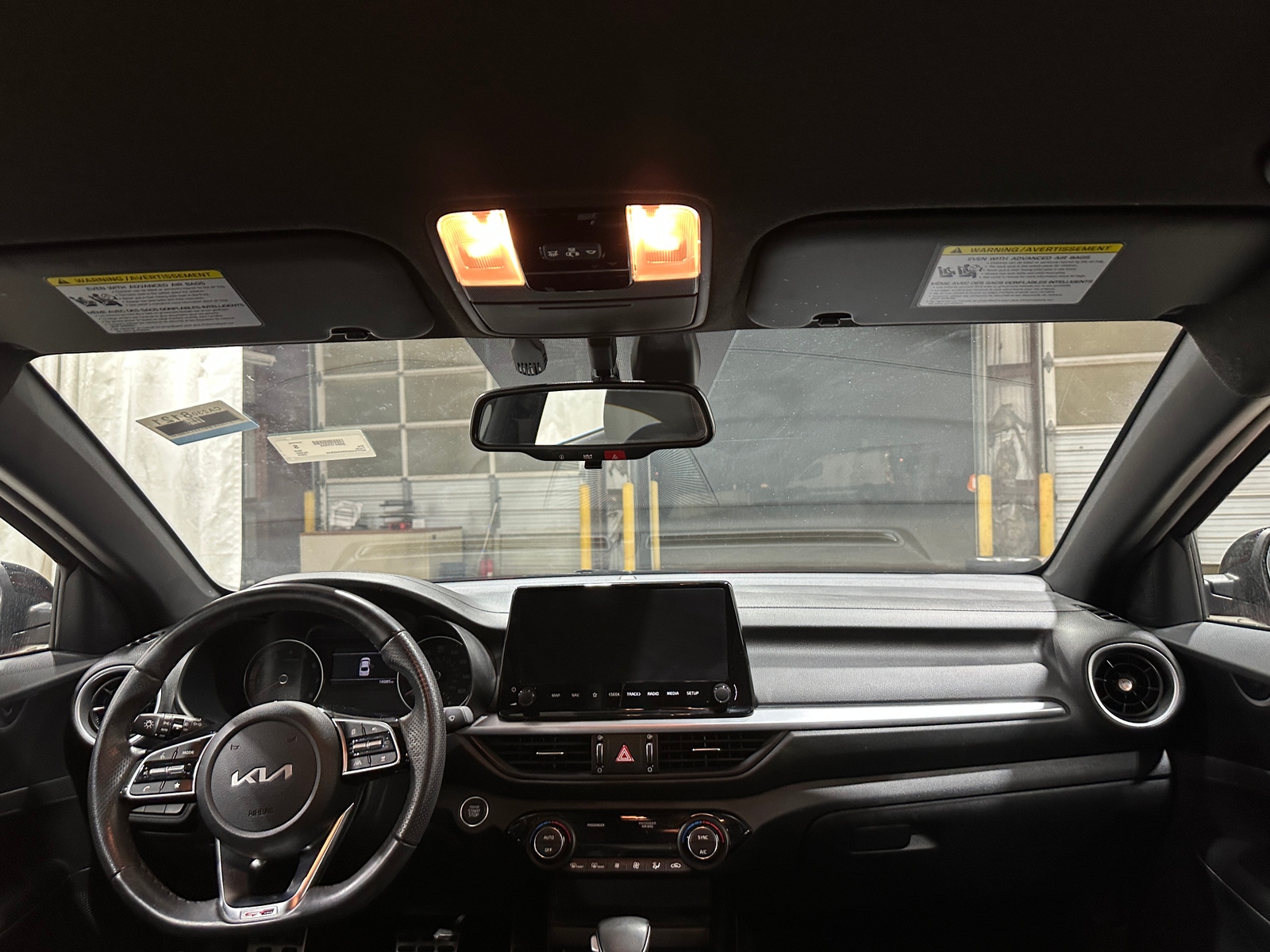 Thumbnail: 2024 Kia Forte - 3