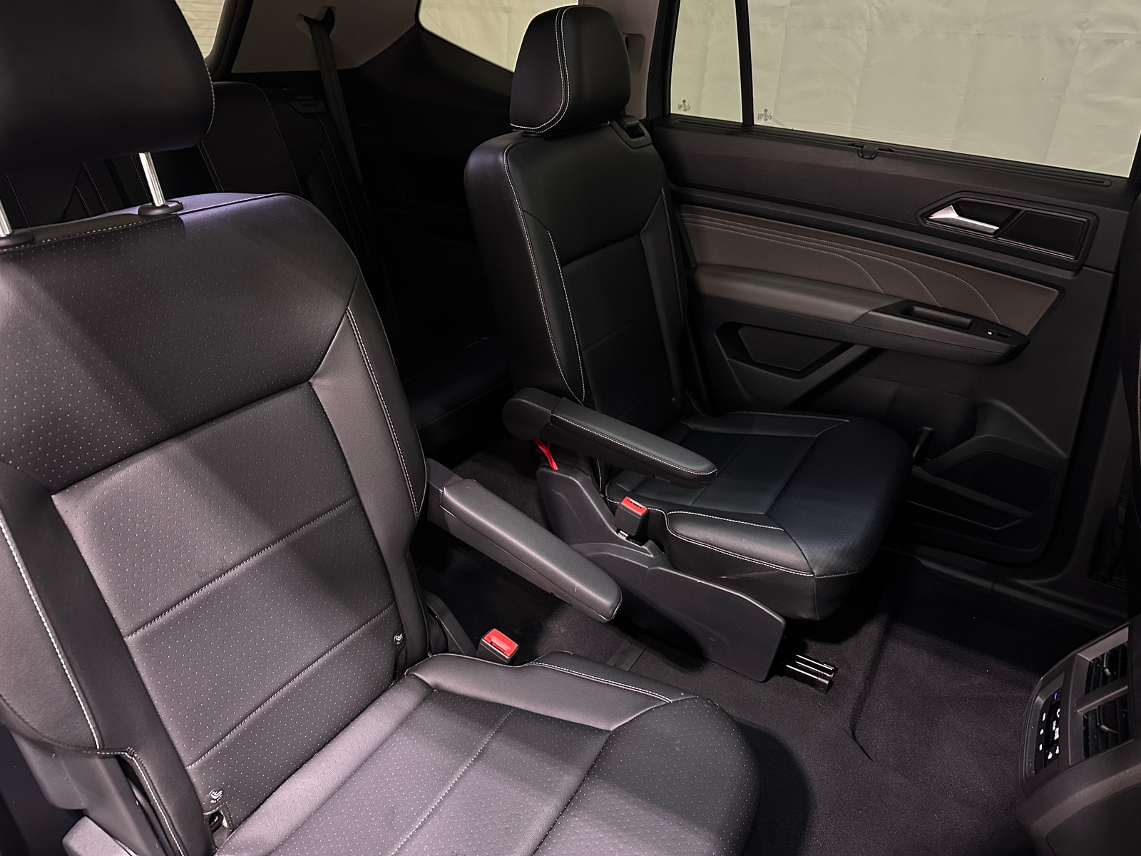 Thumbnail: 2022 Volkswagen Atlas - 5