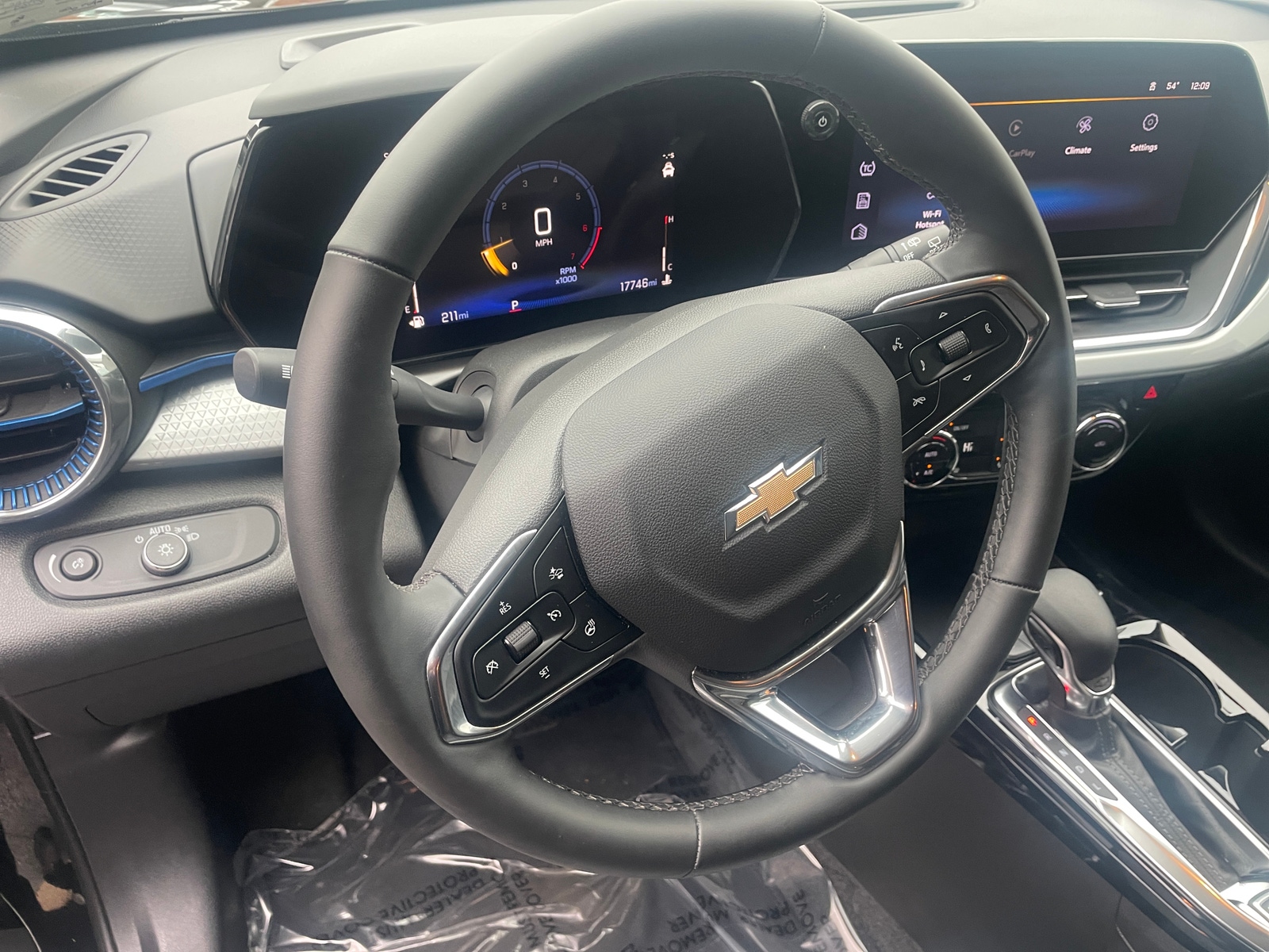 Thumbnail: 2025 Chevrolet Trax - 5