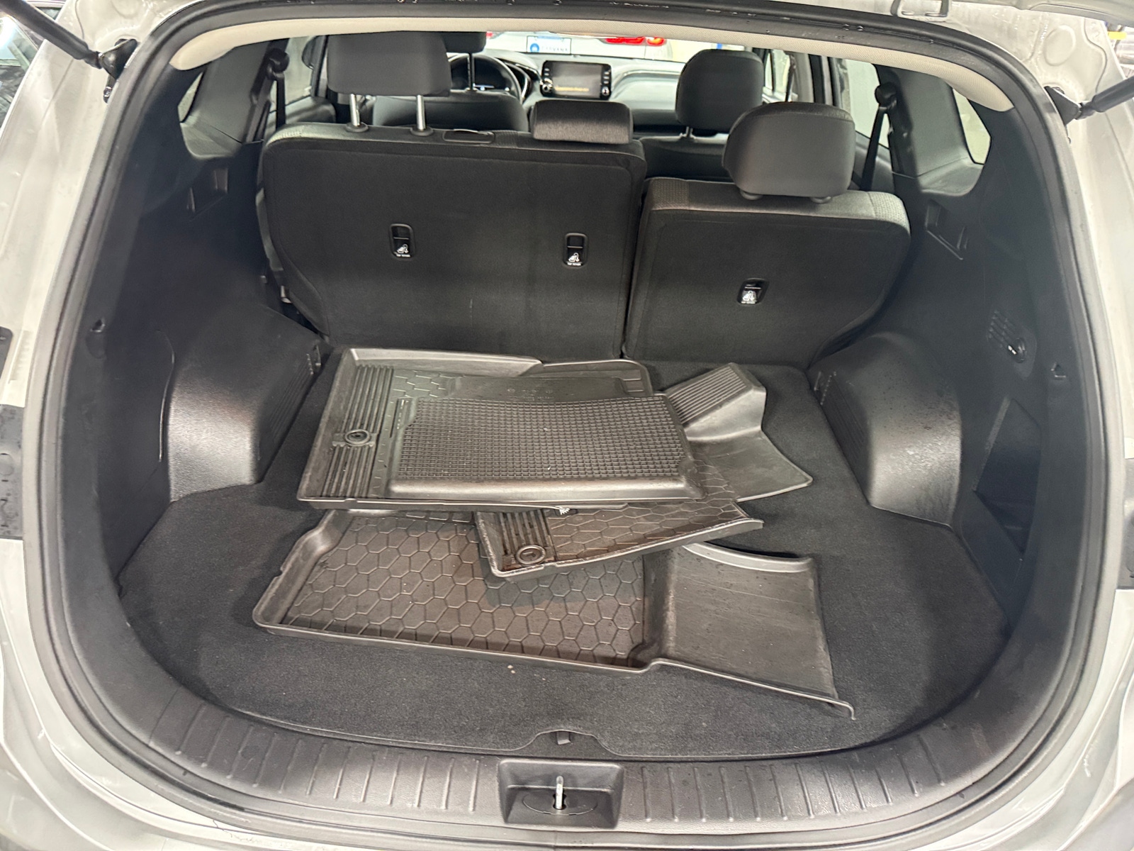 Thumbnail: 2023 Hyundai Santa Fe - 7