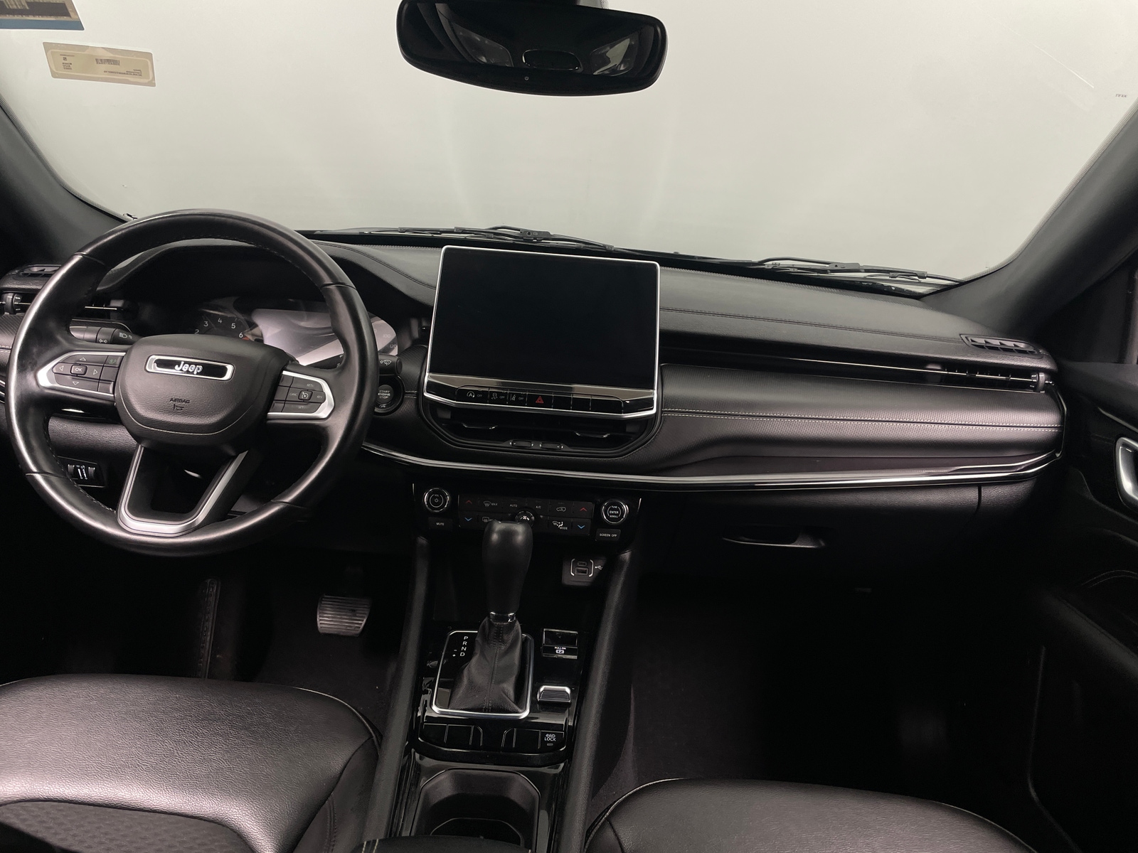 Thumbnail: 2022 Jeep Compass - 3