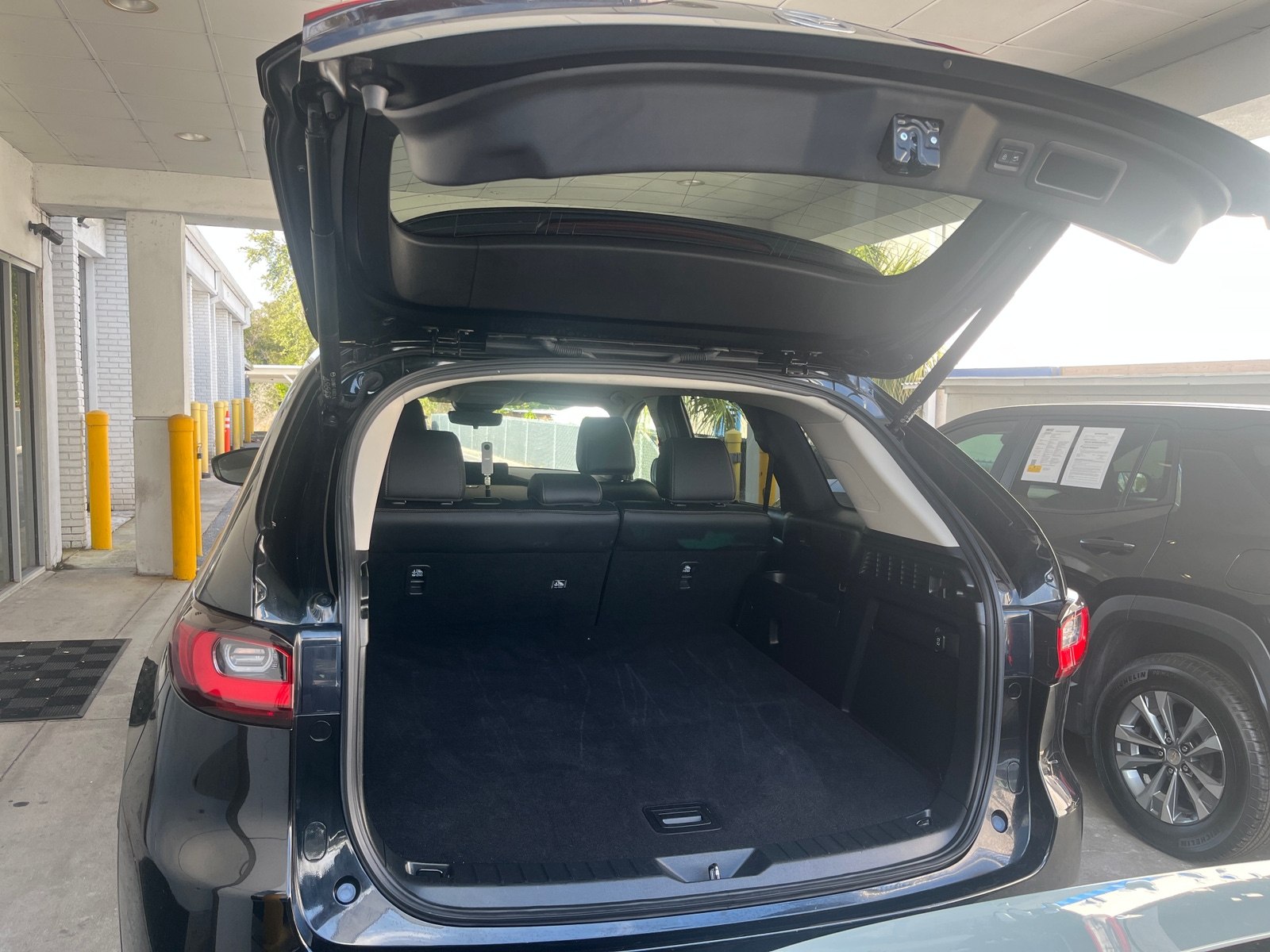 Thumbnail: 2025 Mazda CX-70 - 6