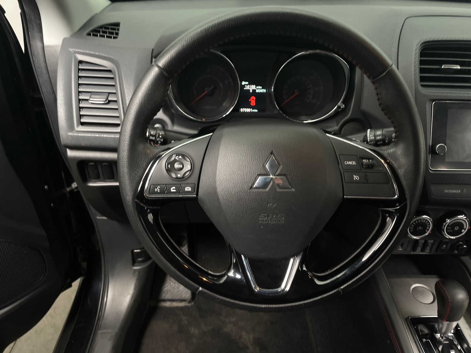 Thumbnail: 2019 Mitsubishi Outlander Sport - 5