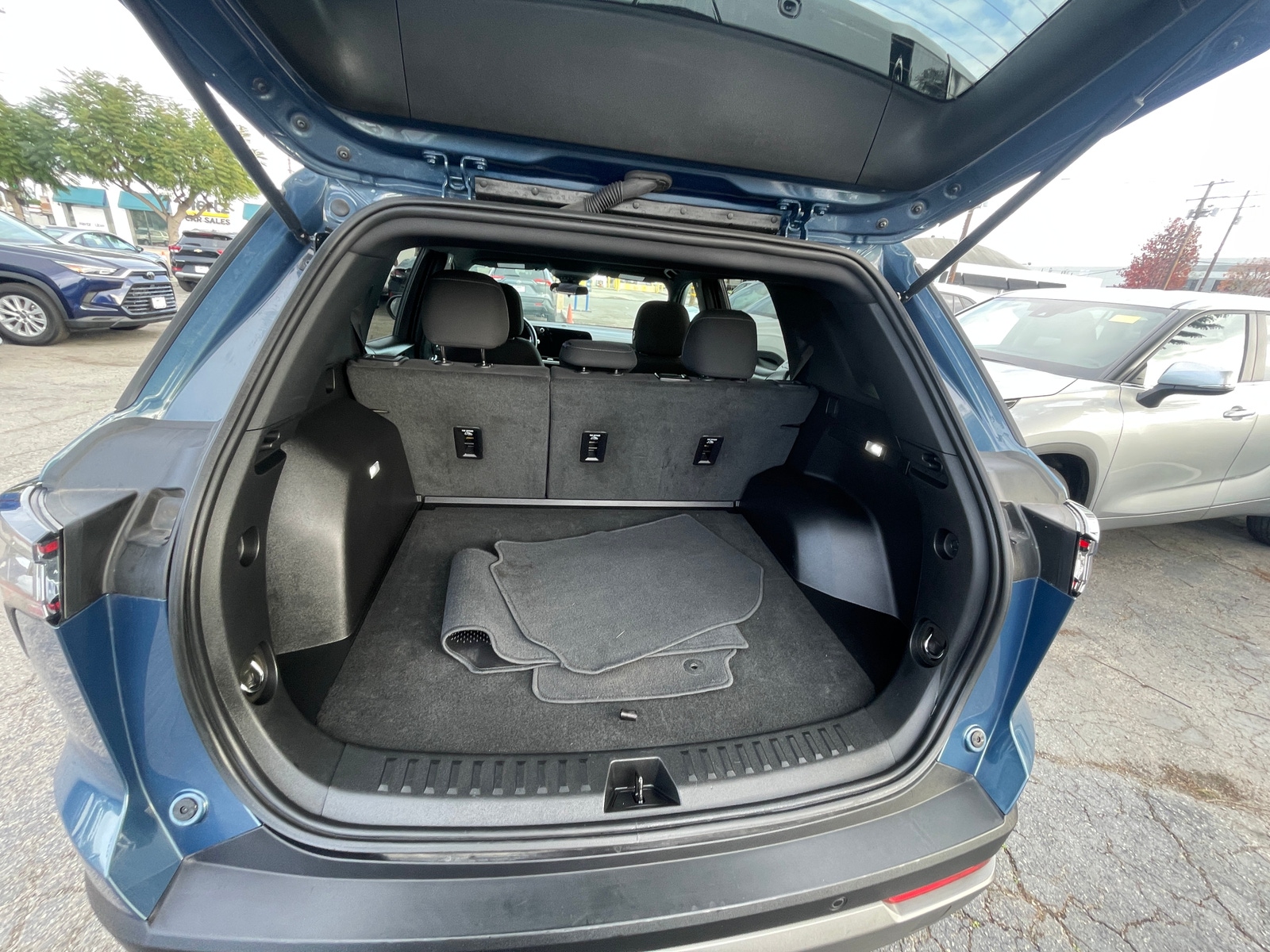 Thumbnail: 2025 Chevrolet Equinox - 6