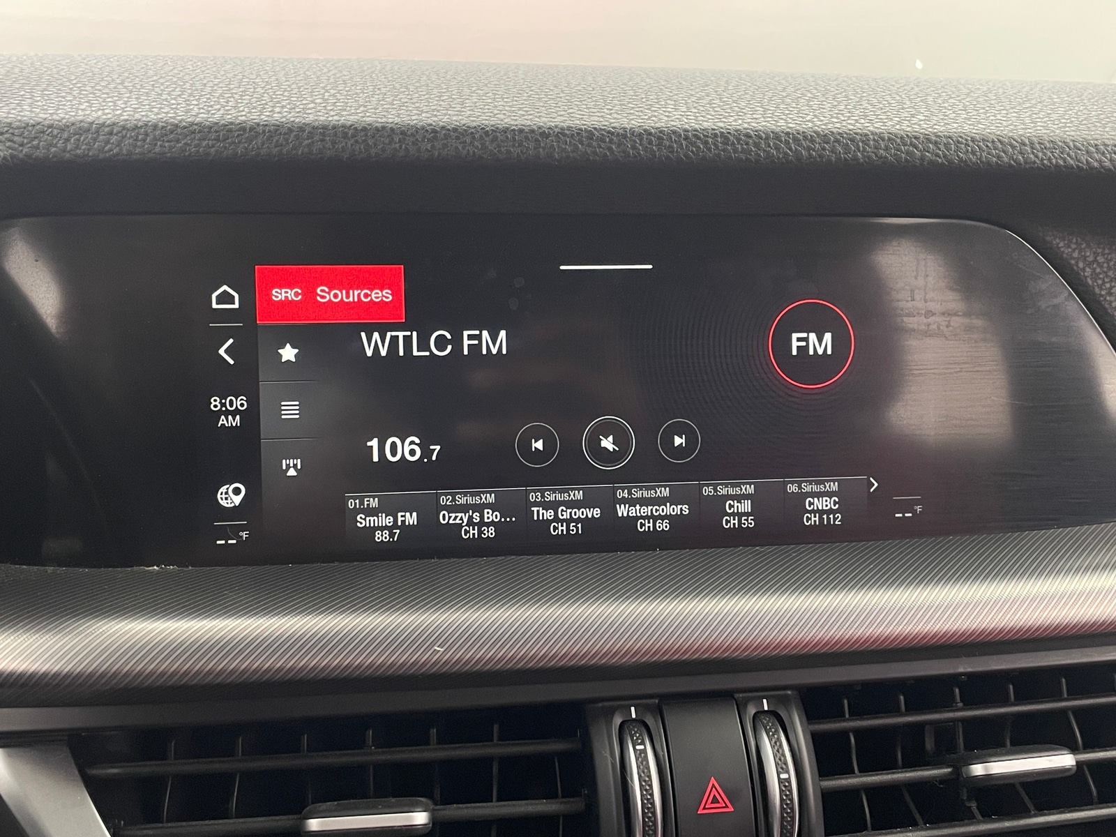 Thumbnail: 2022 Alfa Romeo Stelvio - 3