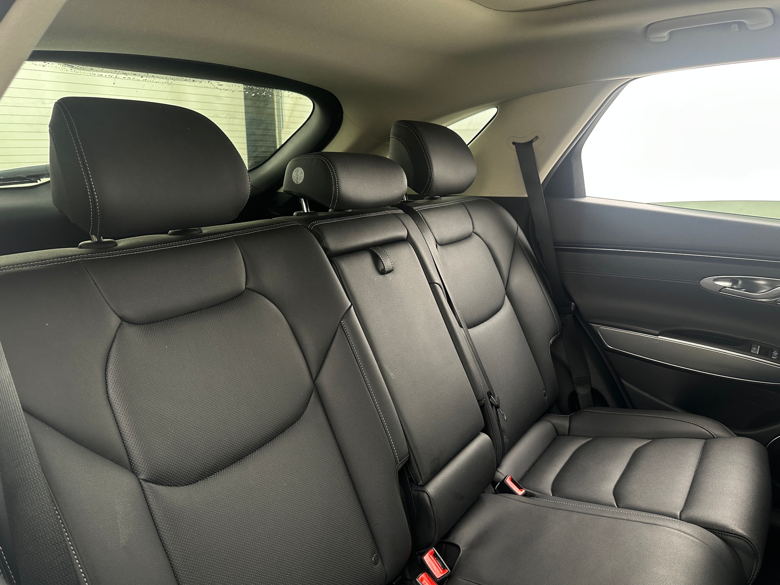 Thumbnail: 2022 Genesis GV70 - 5